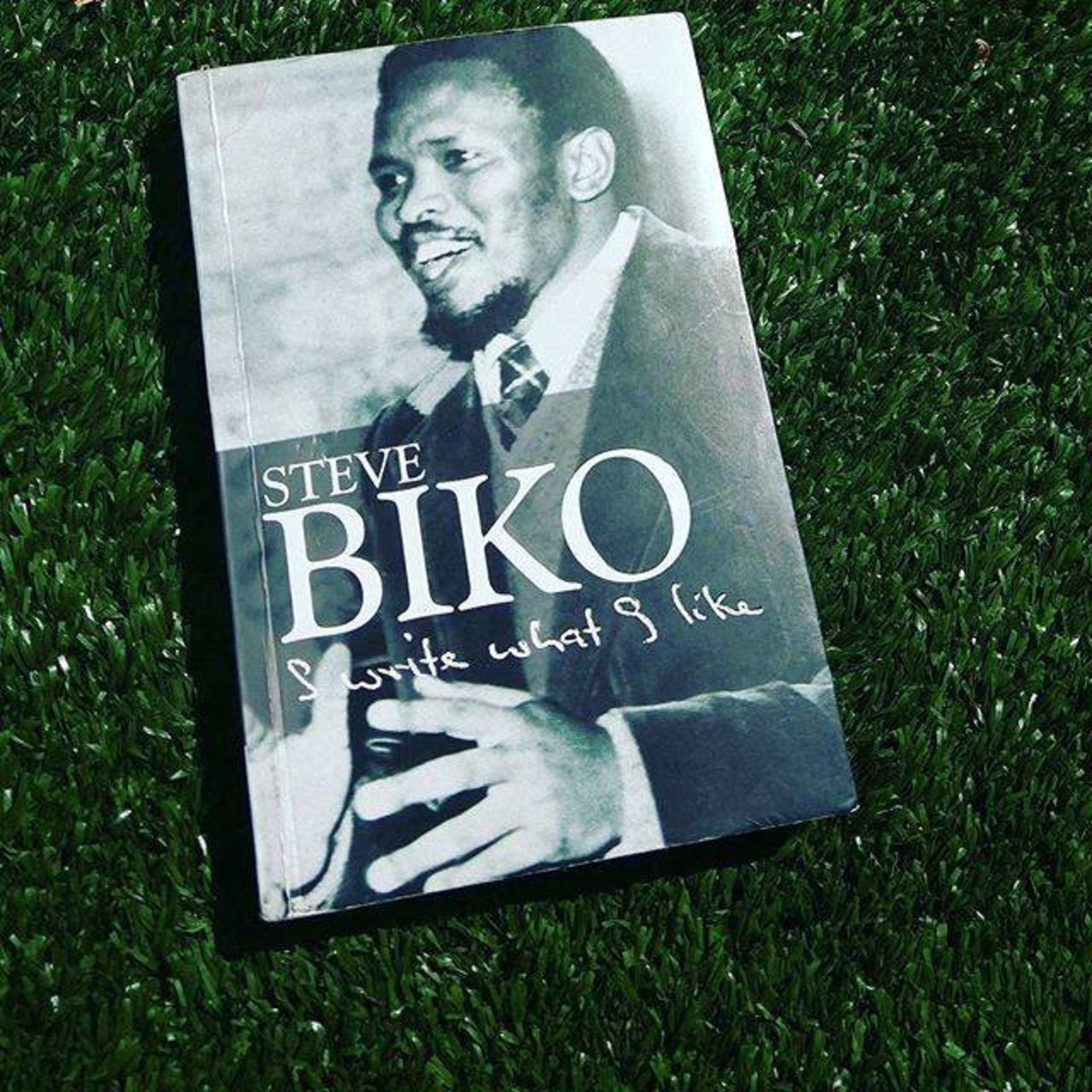 Pb Living - A daily book review