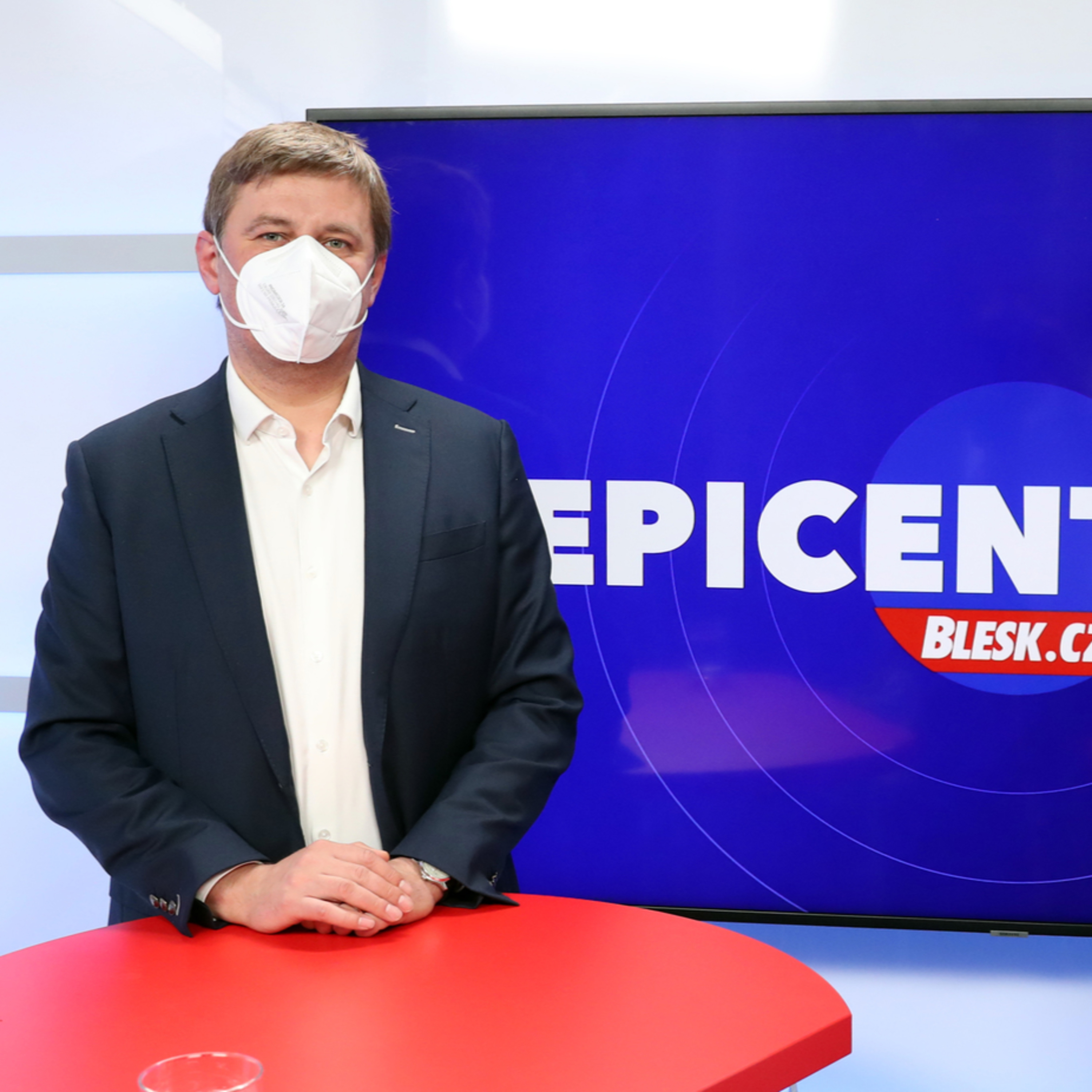 Petříček v Blesku o vyhazovu, „vykuchaném ministerstvu“ i nástupci: Čínská CEFC mu nepomáhá episode artwork