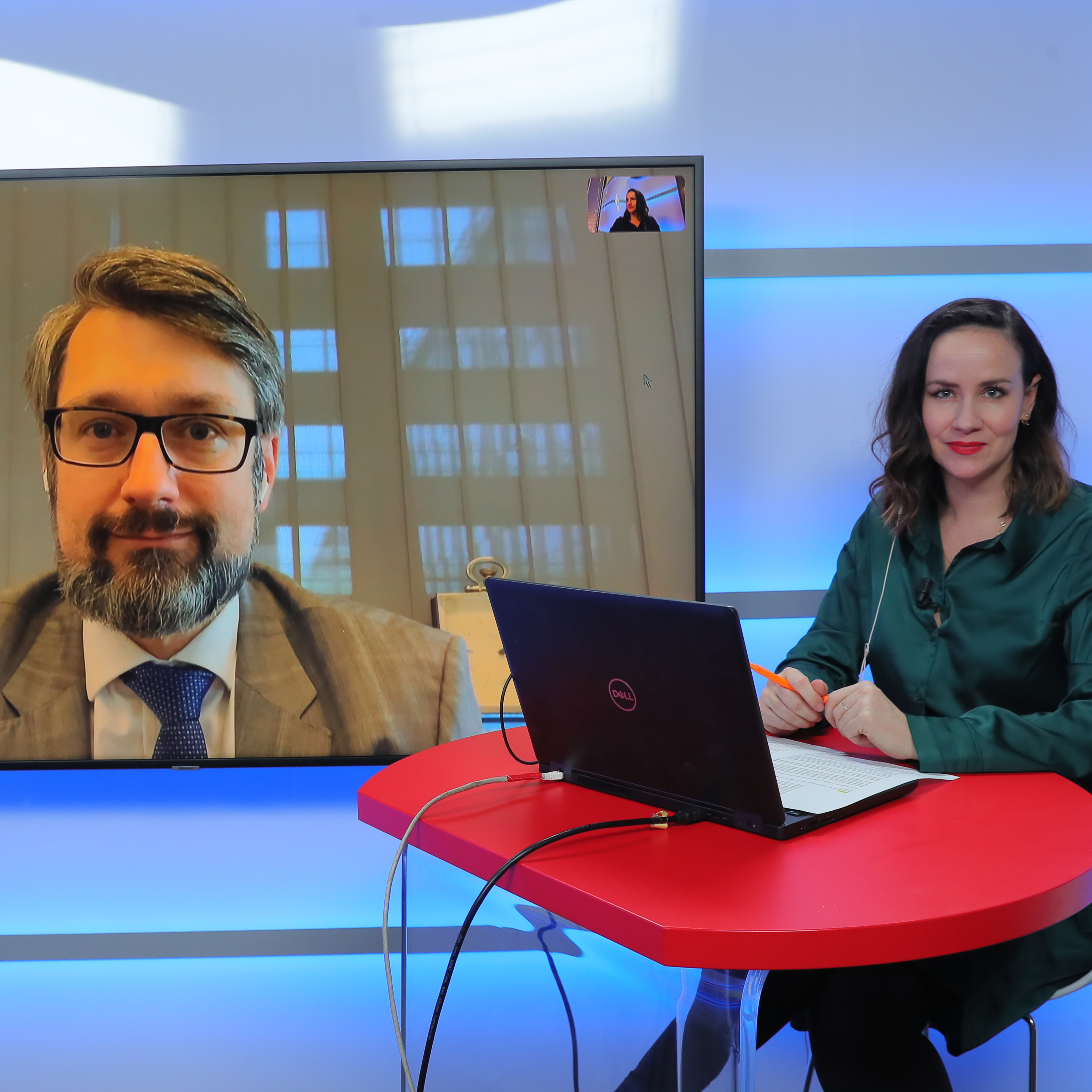 Velvyslanec při NATO Jakub Landovský o válce na Ukrajině: Moskva otevřeně lže, jsou to zvěrstva! V Česku jsme v bezpečí episode artwork
