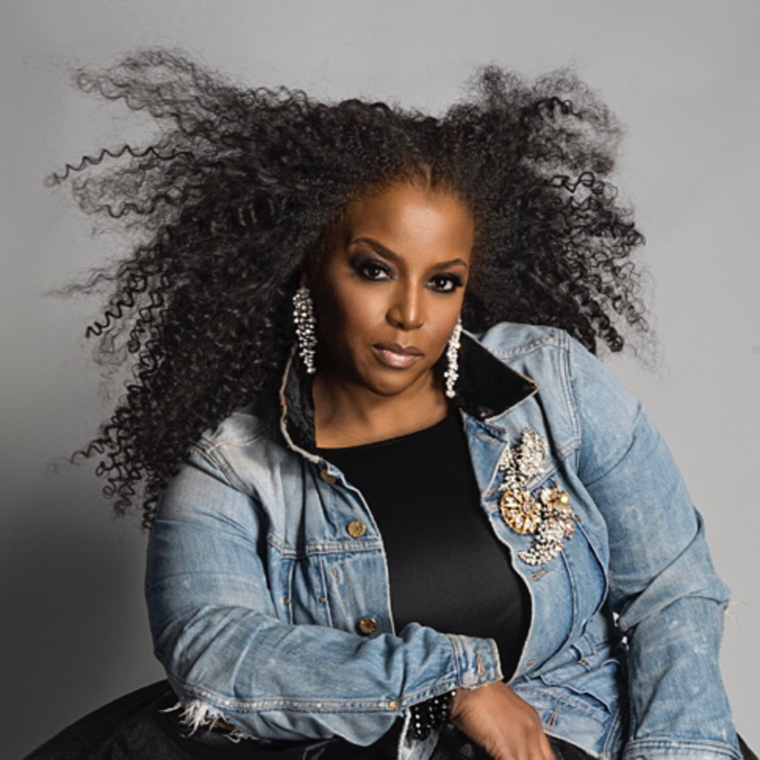 EP 106: Singer-Songwriter Chantay Savage: Unveiling the Soul Behind the Music