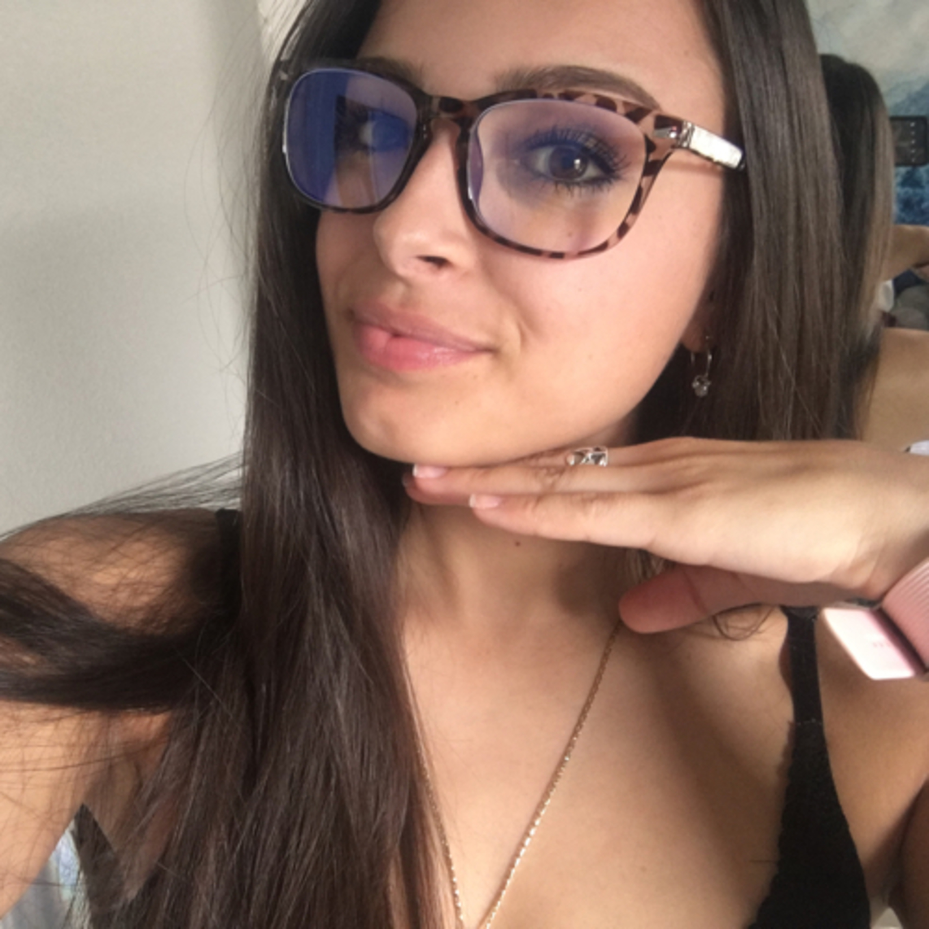 Introducing myself as a crazy, loud greek girl! Join me on a new journey I call, my podcast lmao