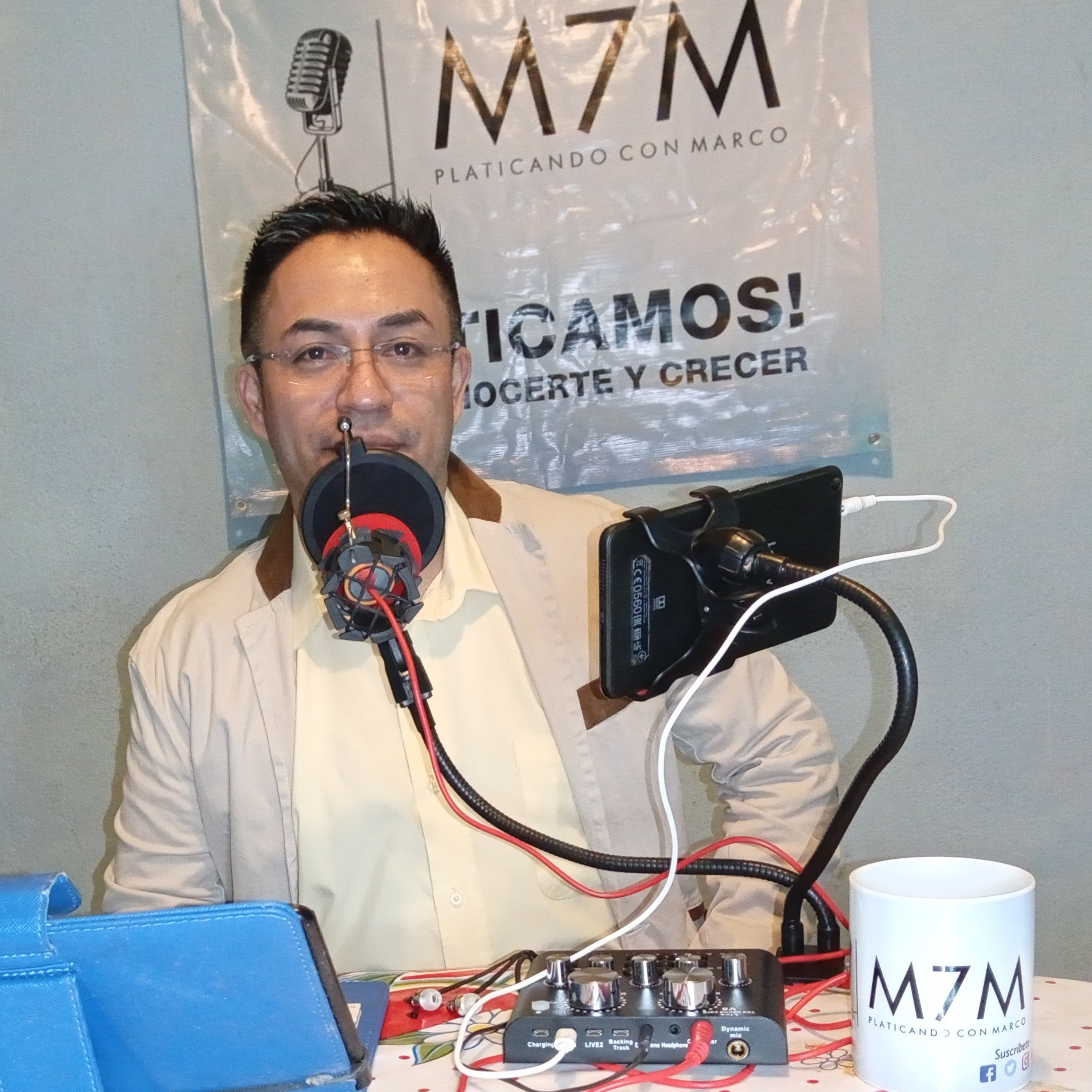 Platicando con Marco Álvarez