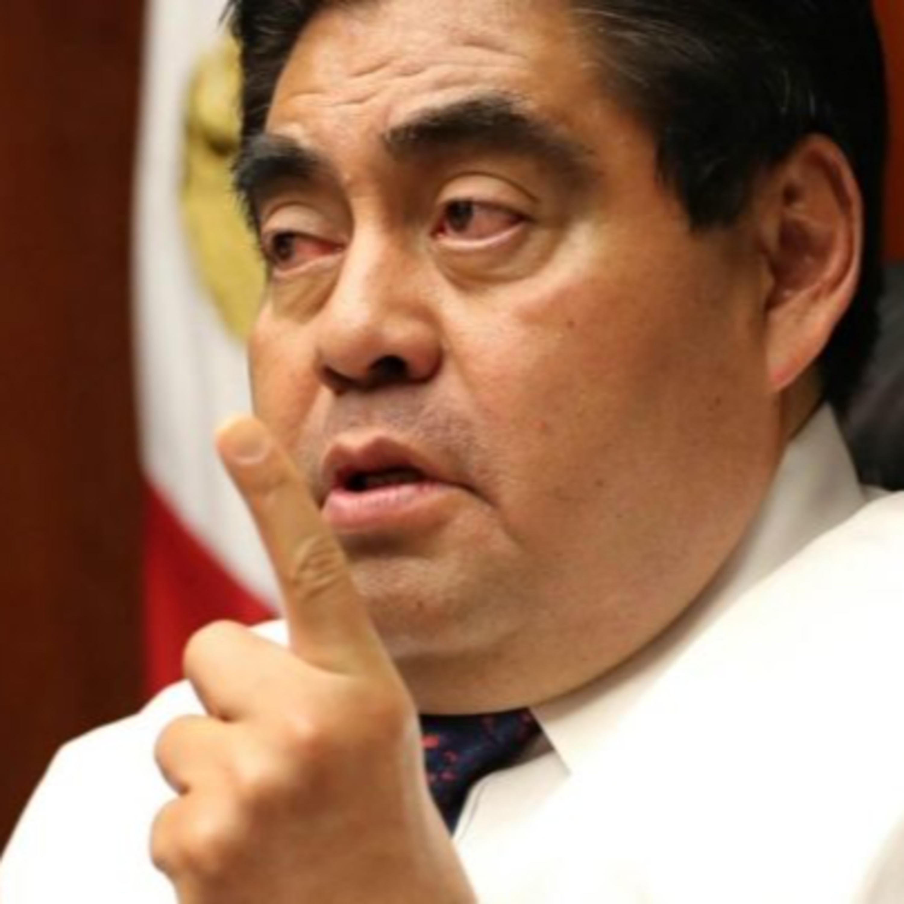 “Pasa ‘fast-track’ ley de Barbosa para condicionar presupuesto” episode artwork