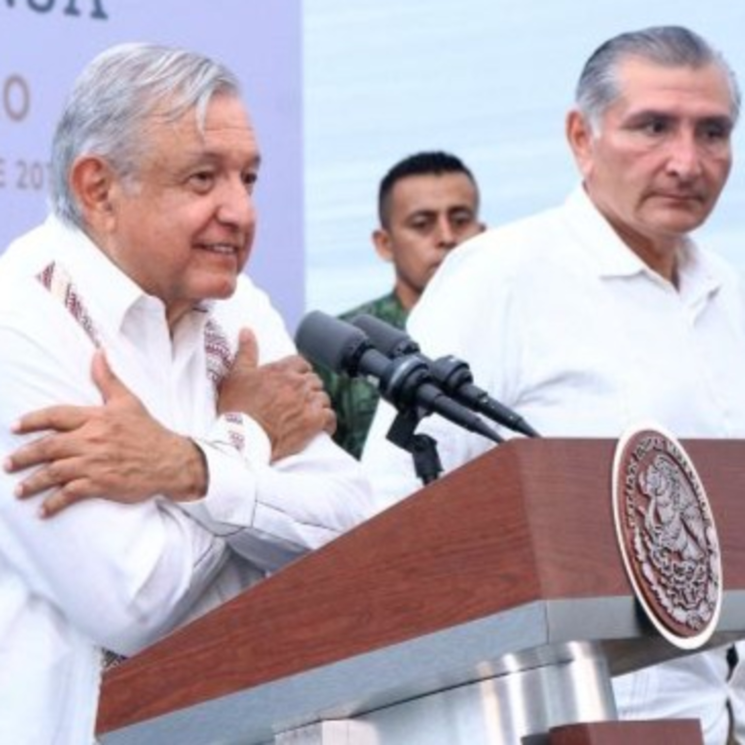Emergencia en Tabasco urge de claridad y plan integral de AMLO.  episode artwork