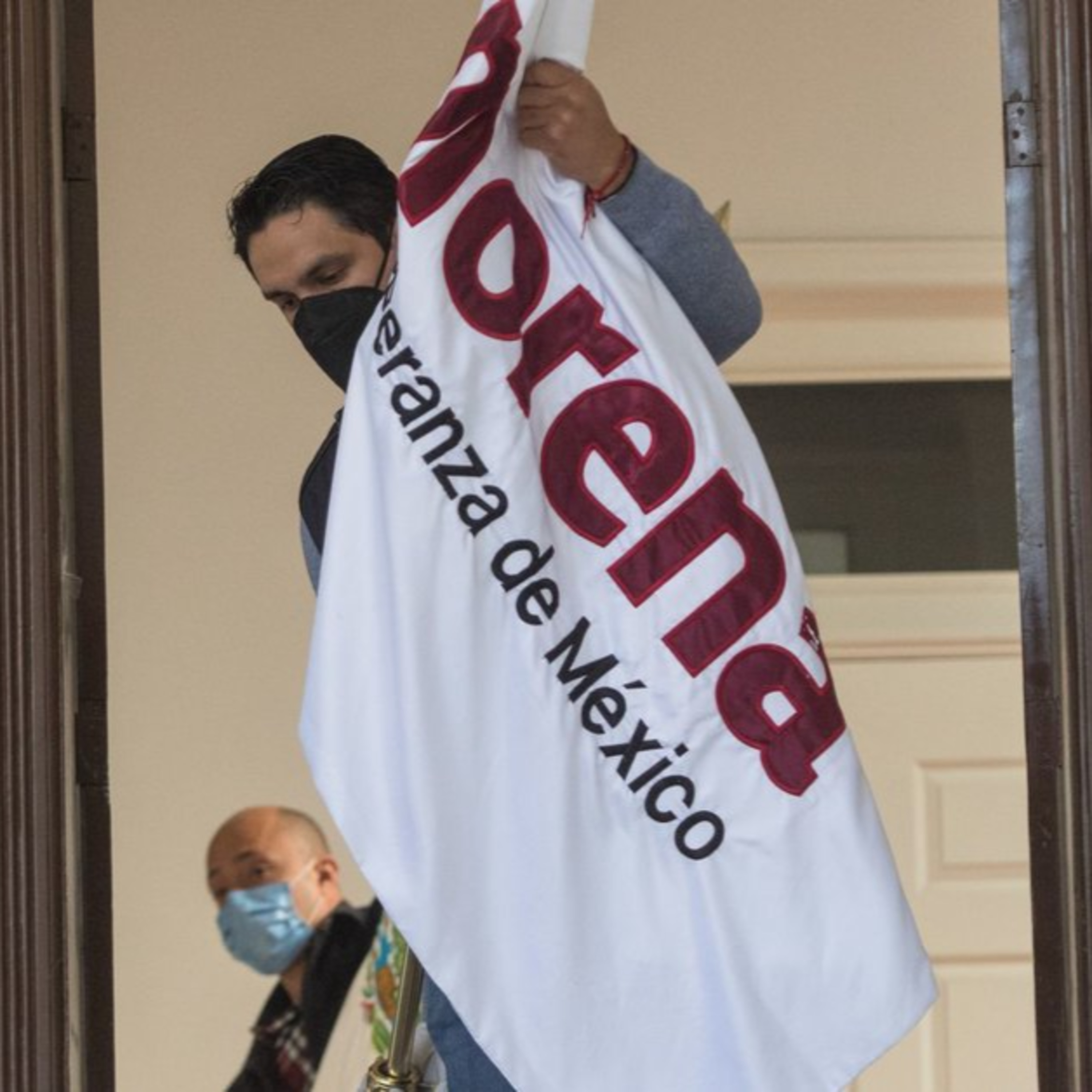 “olvida aspirante de Morena a gobernar esa entidad, la austeridad republicana episode artwork