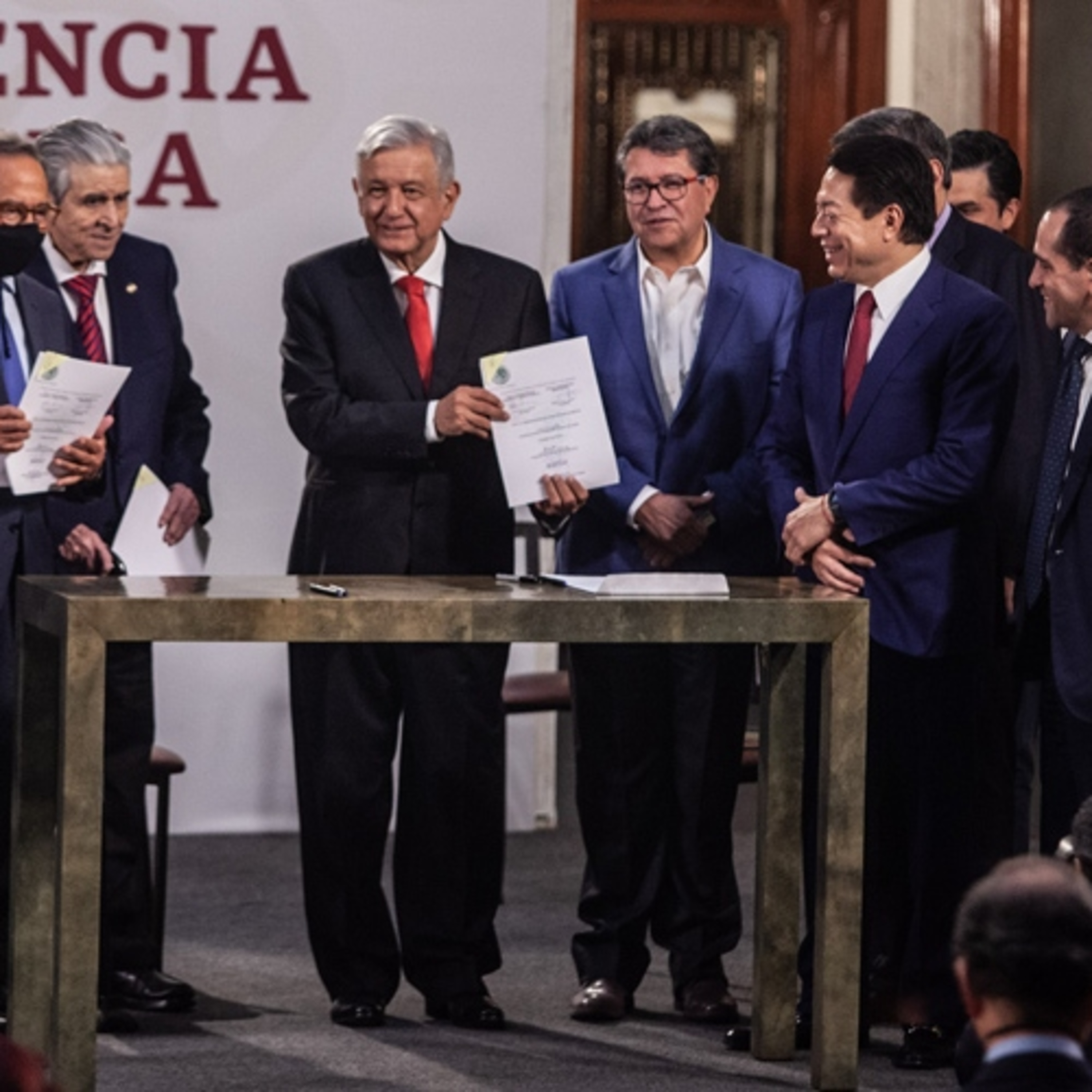 Morena va por reforma a pensiones, sin diálogo ni mesas técnicas episode artwork