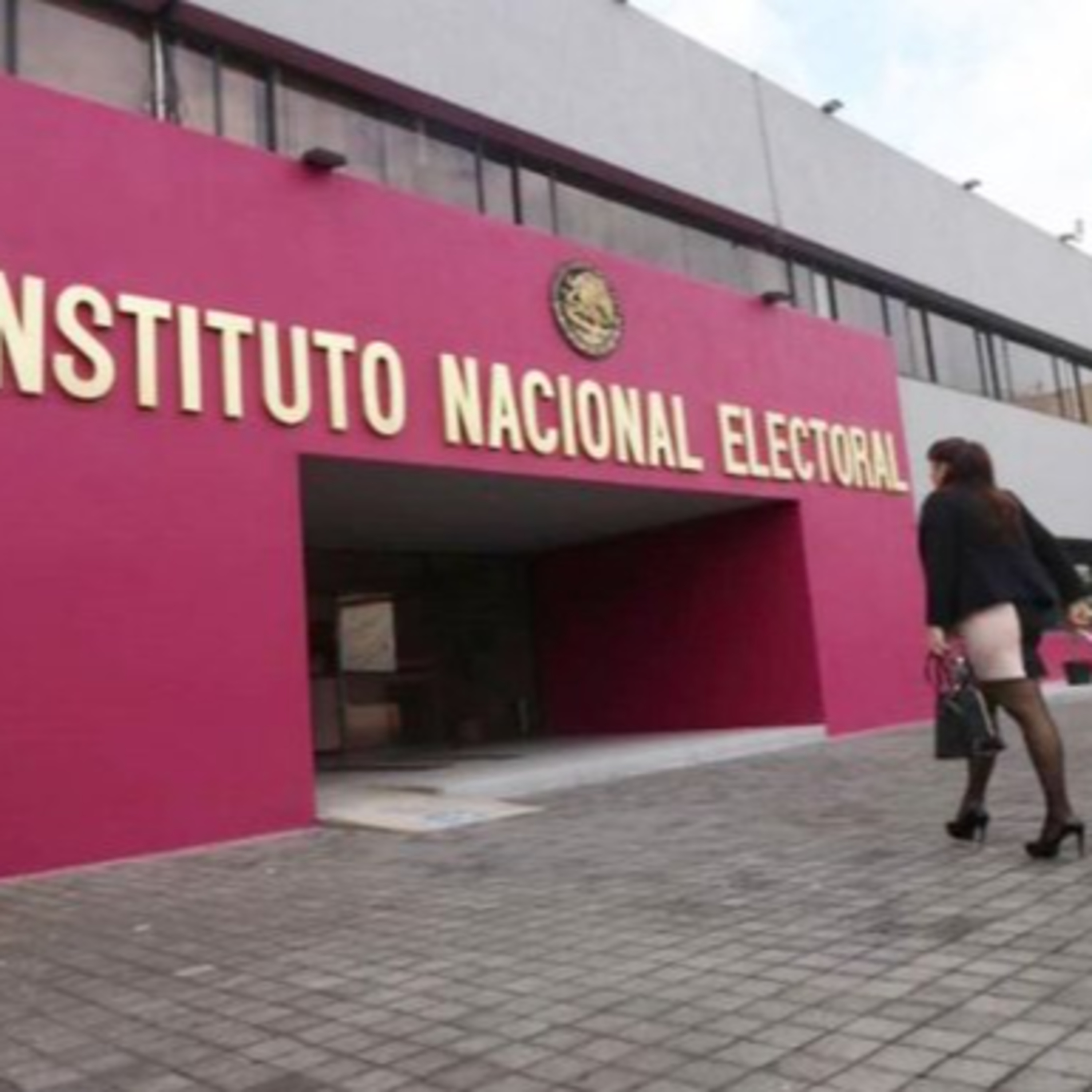 Partidos tendrían que postular al menos una mujer en elecciones del Edomex y Coahuila episode artwork