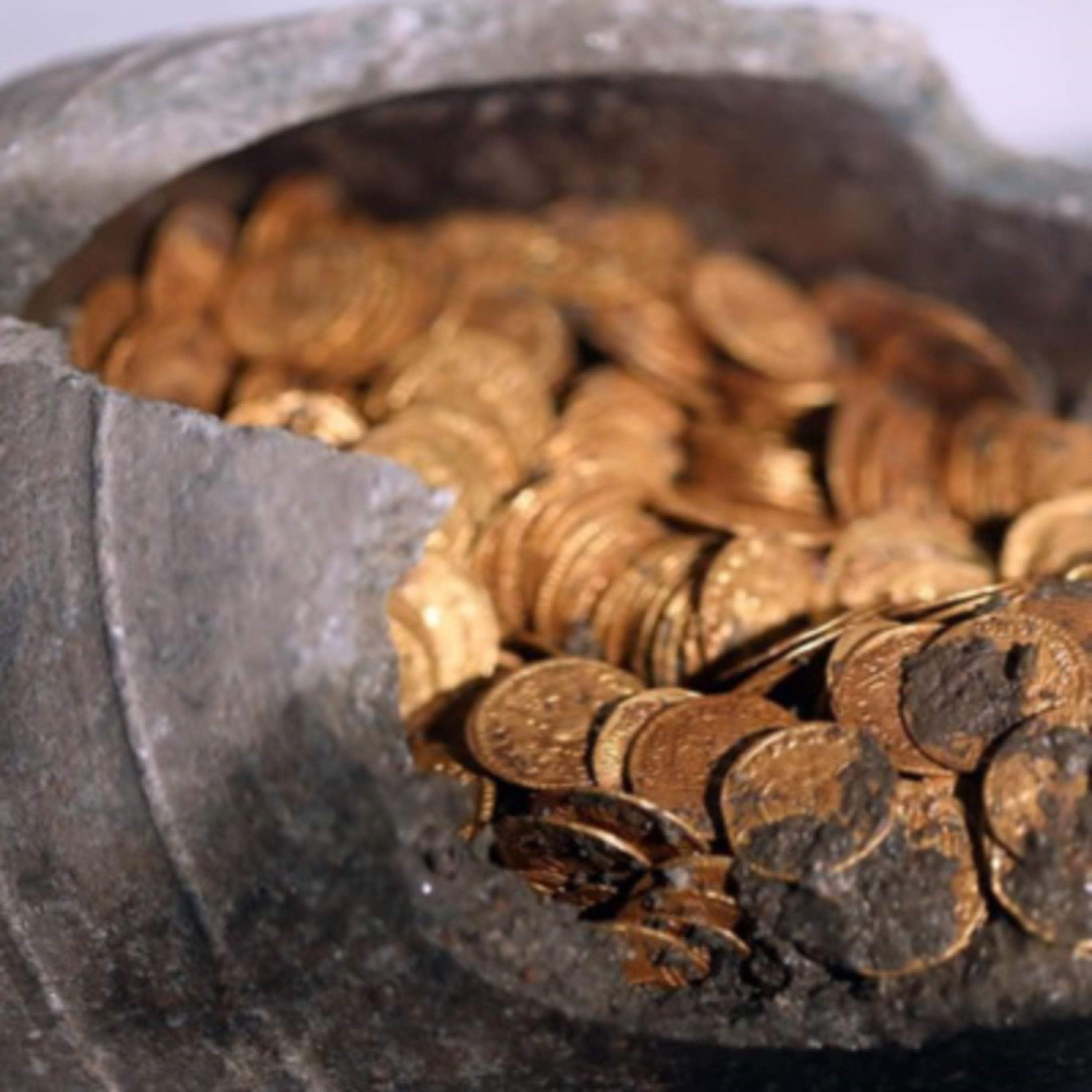 يعتيك مال إلاّ سعيت
