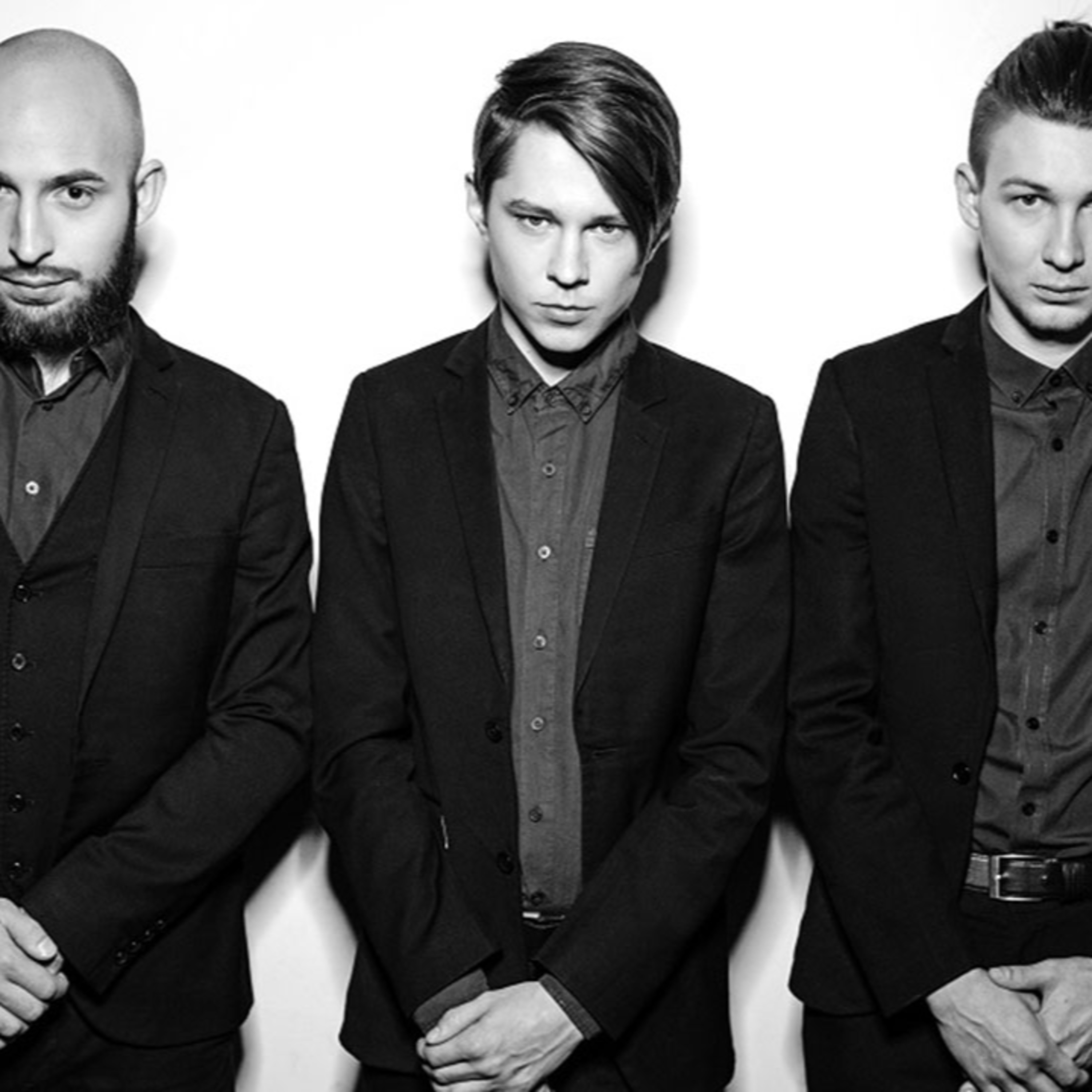 Shellshocked Radio Recommendations - I am waiting for you last summer - Through The Walls #200