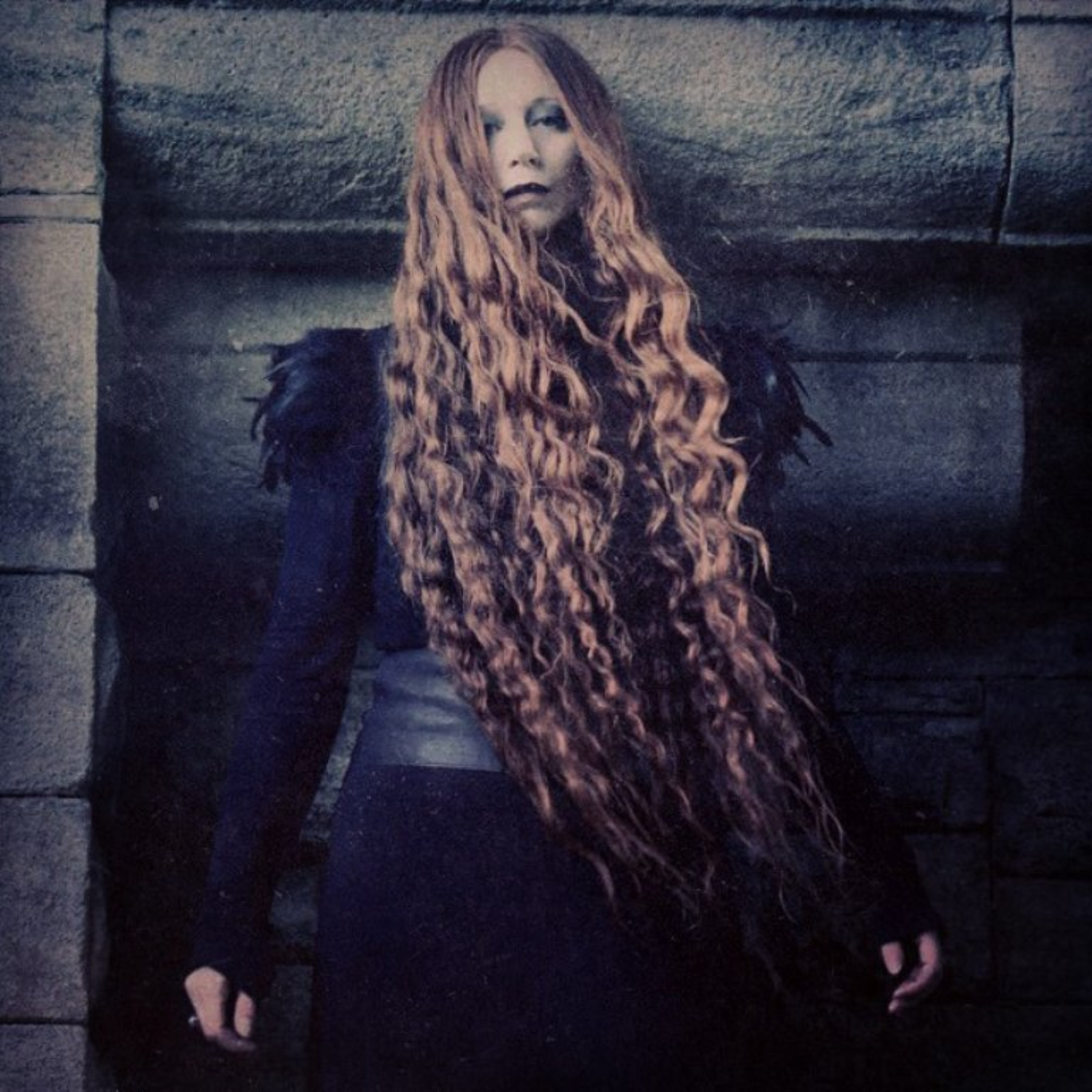 Shellshocked Radio Recommendations - Darkher - Wars - gloomy & Moody female voiced synth doom Rock #240