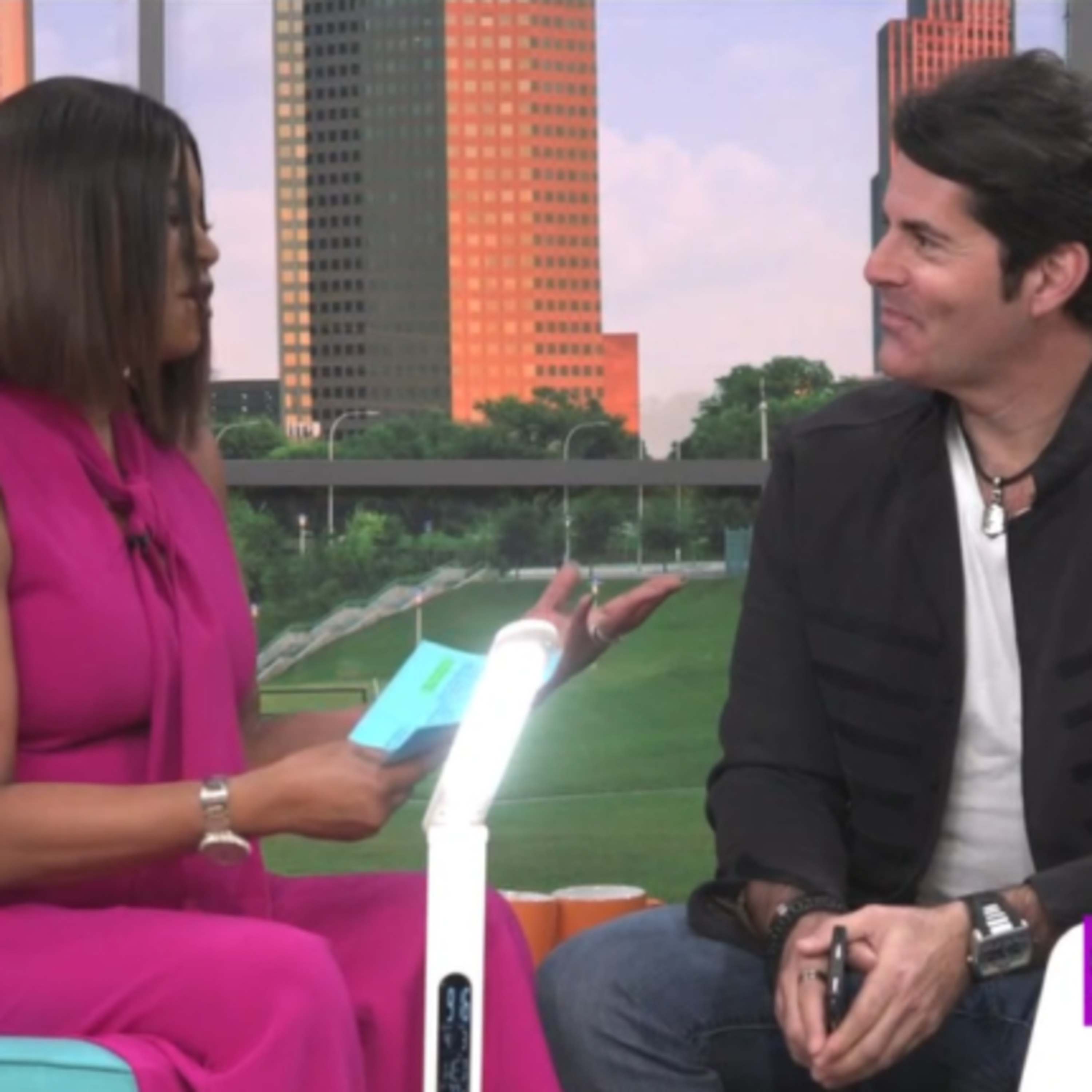 Season 20; Episode 17: You got me WHAT for Mother's Day?!, the flip phone is back, TV's Deborah Duncan co-hosts episode artwork