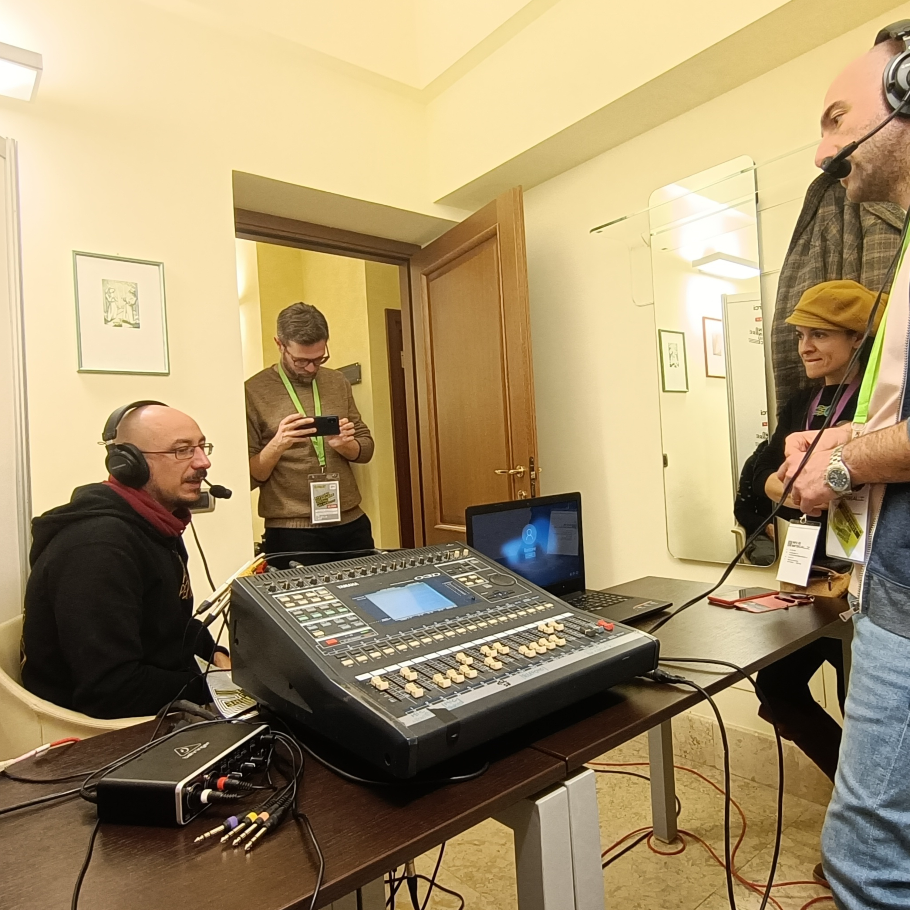 Radio Barrio on Spotify