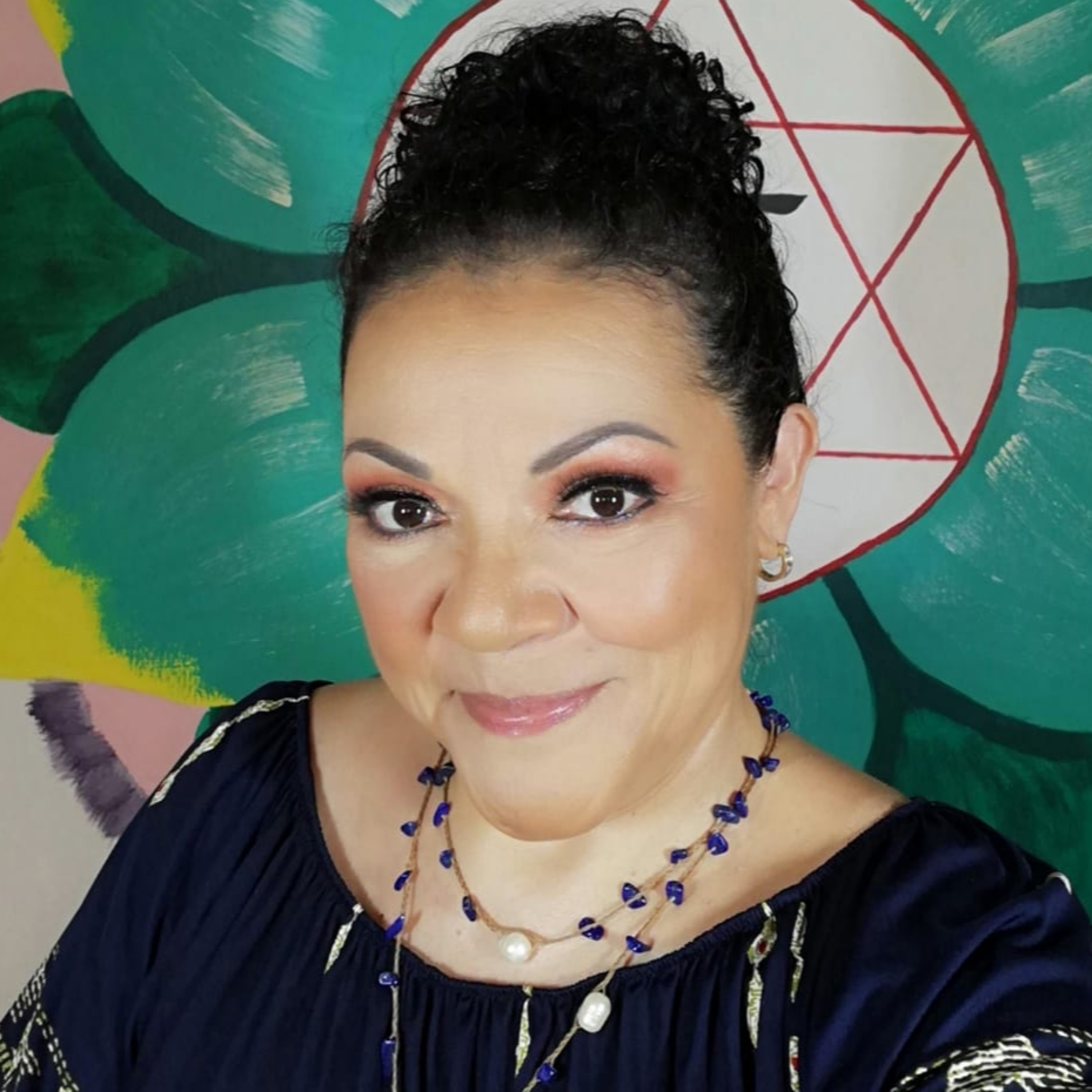 Regálate 5 minutos al día para elevar tu energía vibracional en prosperidad con Rita Idalia Millán