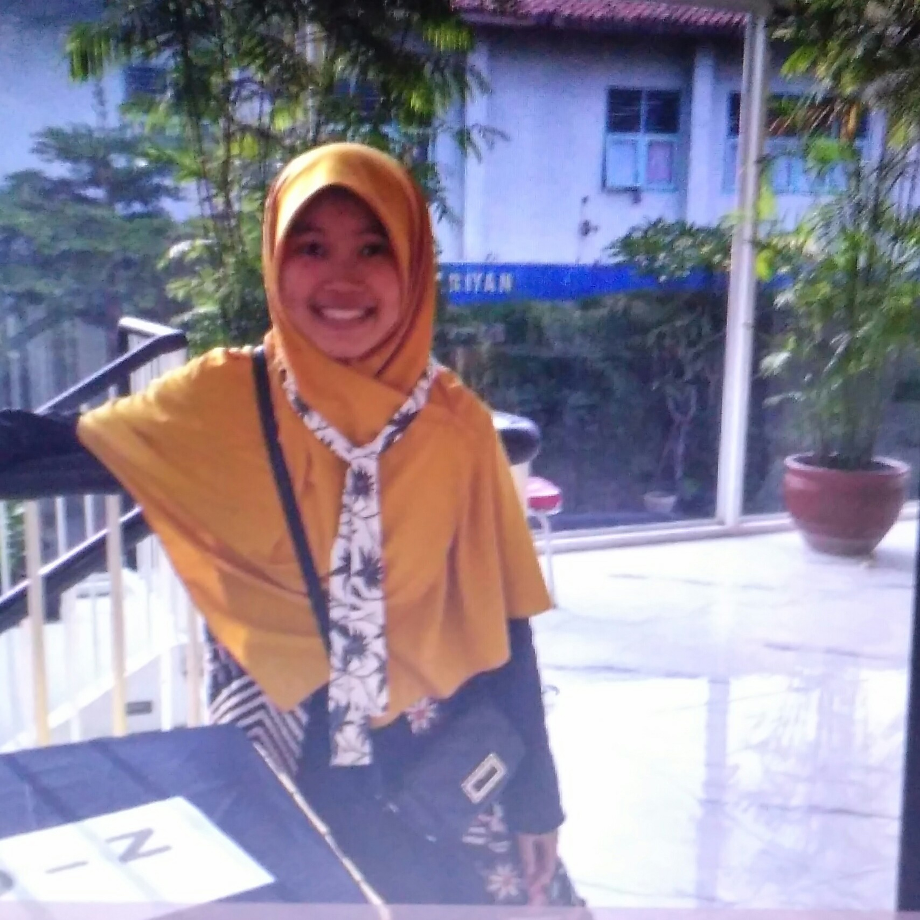 Bilik Bahasa dan Sastra.anikmariyani