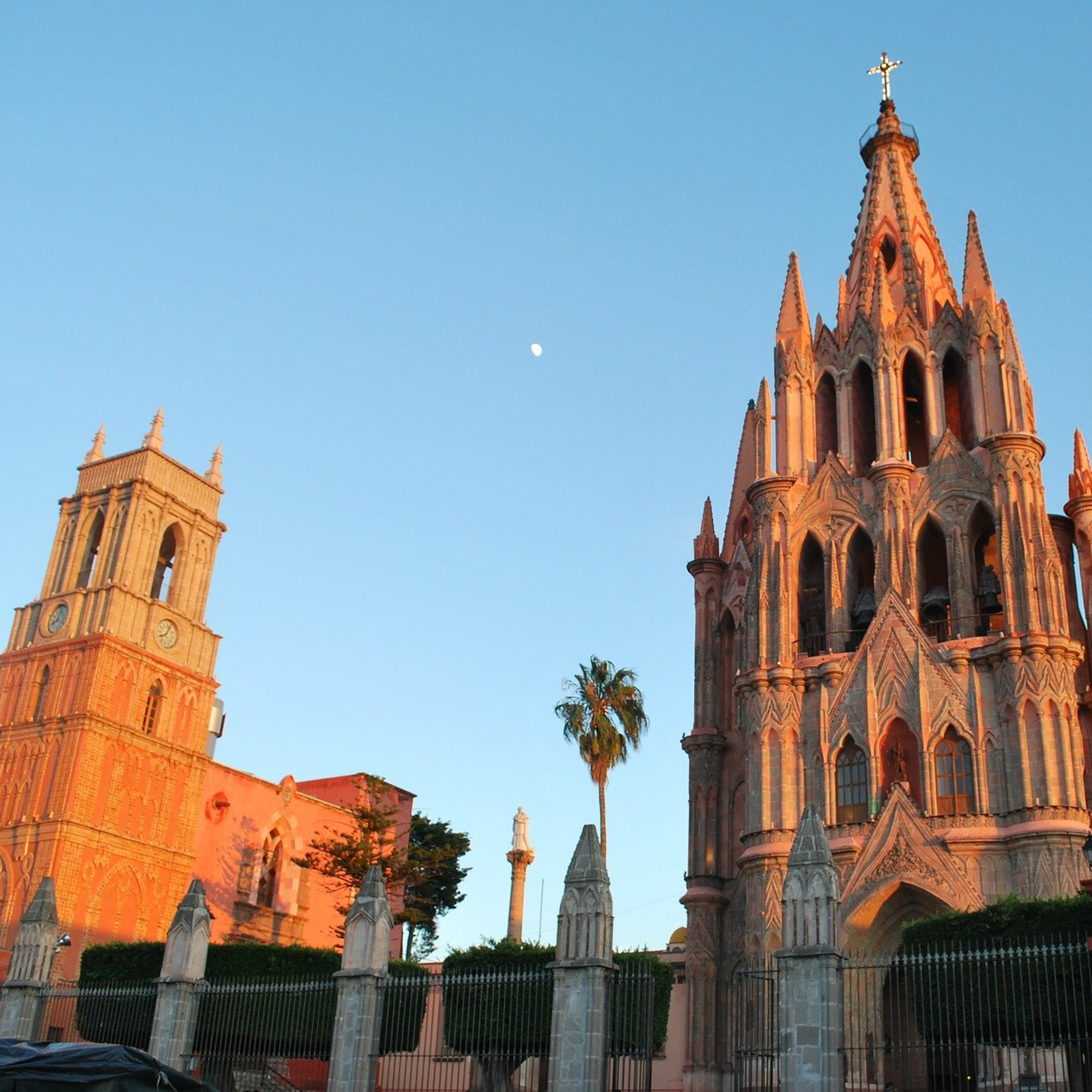 México: Lucero en el Atardecer