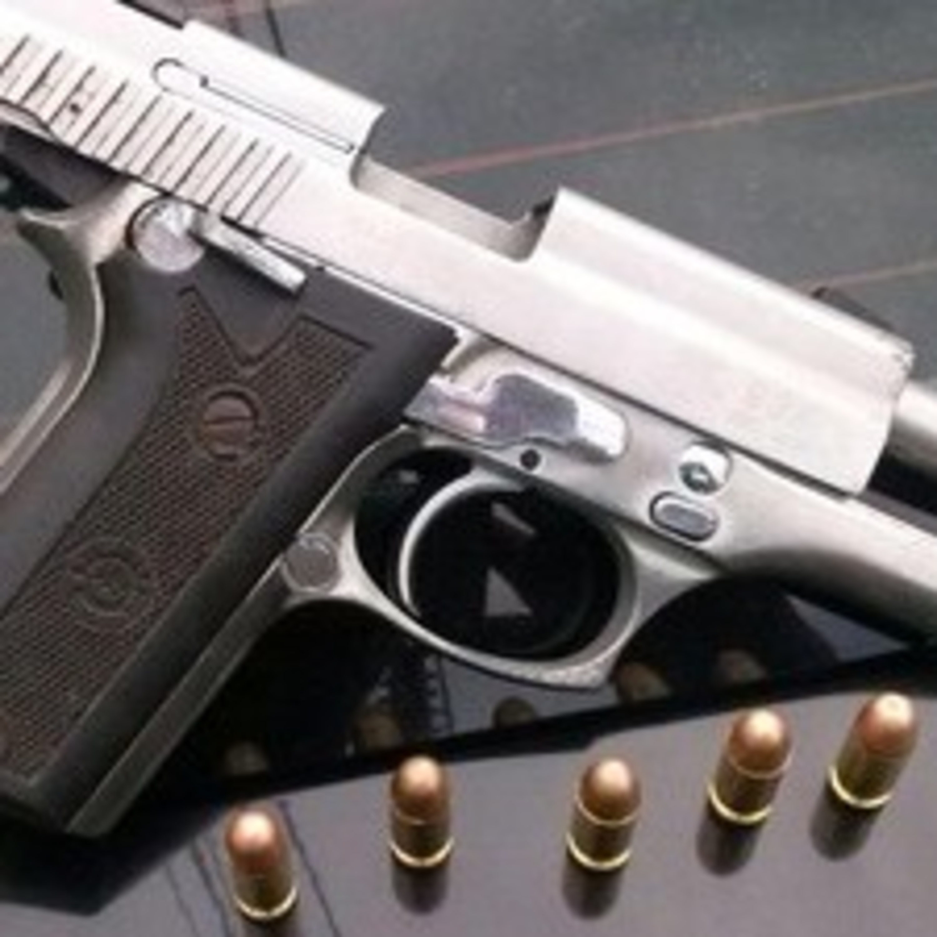 Porte de arma de uso permitido com numeração raspada - não configura crime hediondo episode artwork