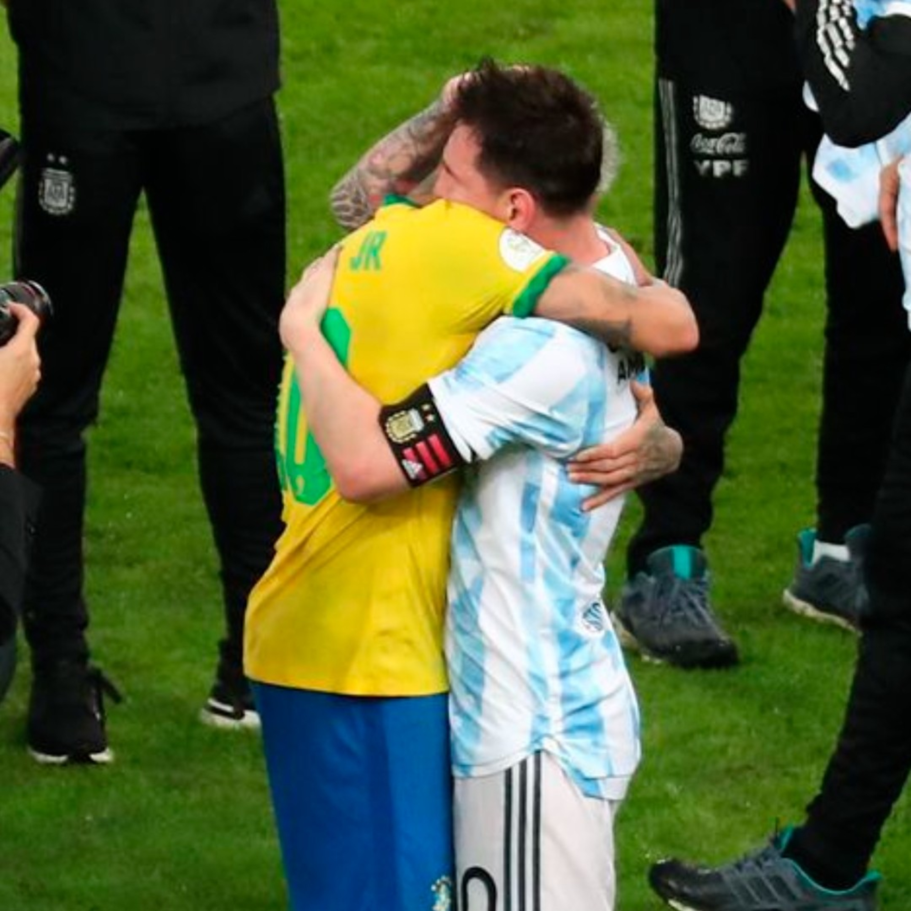 ⚽️ El abrazo Messi- Neymar: un gran ejemplo. episode artwork