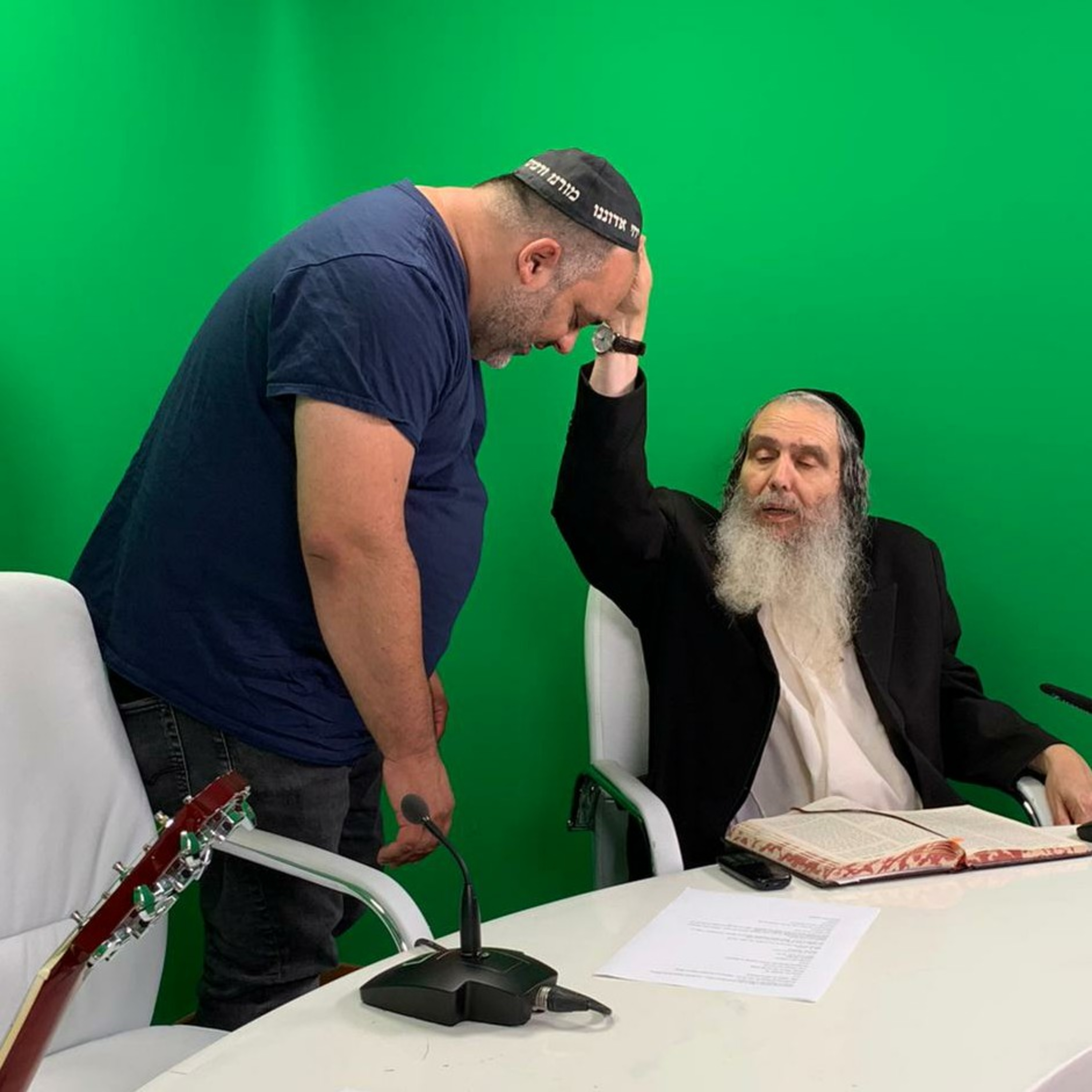 Rav Shalom Arush - Thanking Hashem - Emuna Class Q/A #44 - Dov Halperin! episode artwork