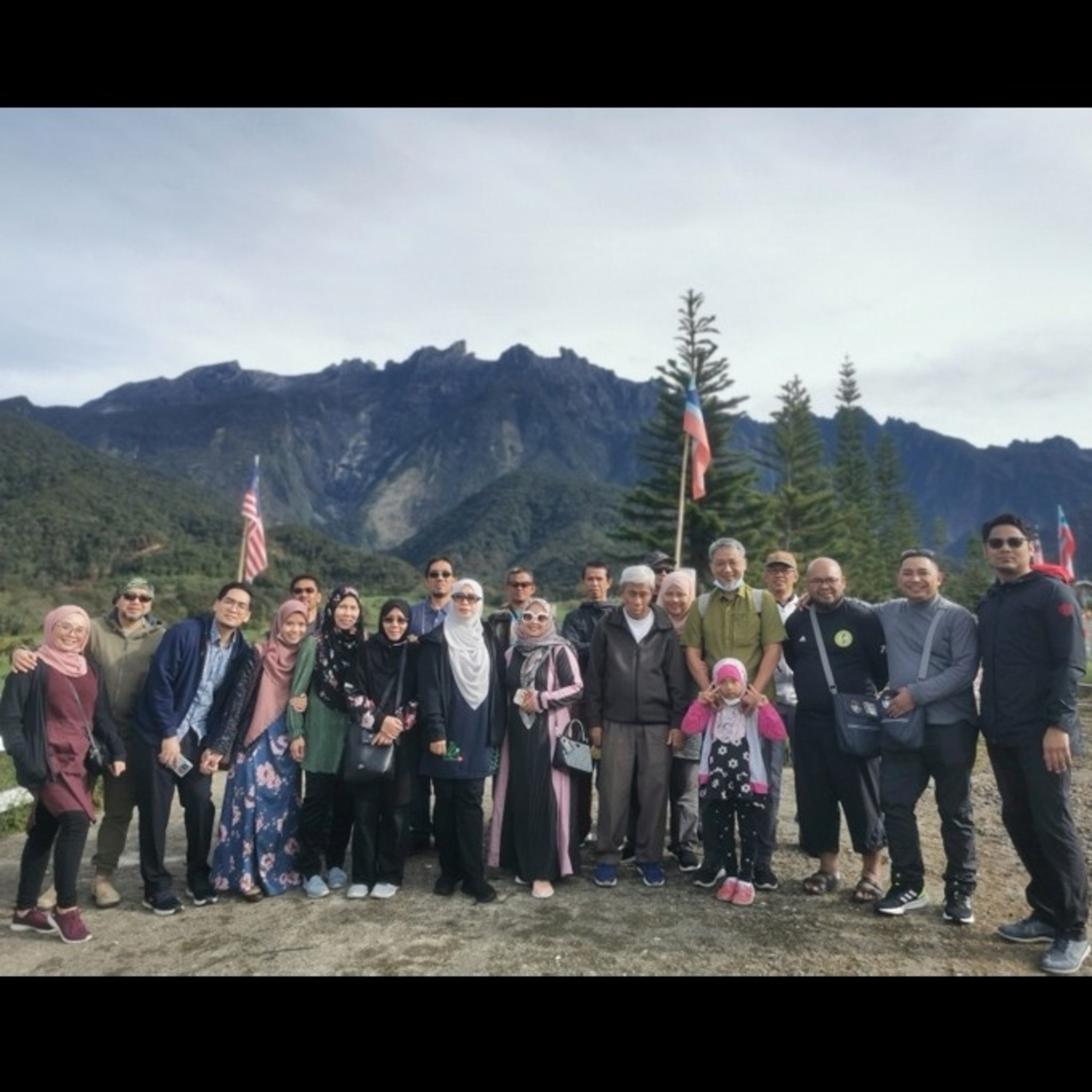 S9E2 Part 3 : Ustaz Nuzhan, Pitstop Singapore dan Marriage Retreat episode artwork