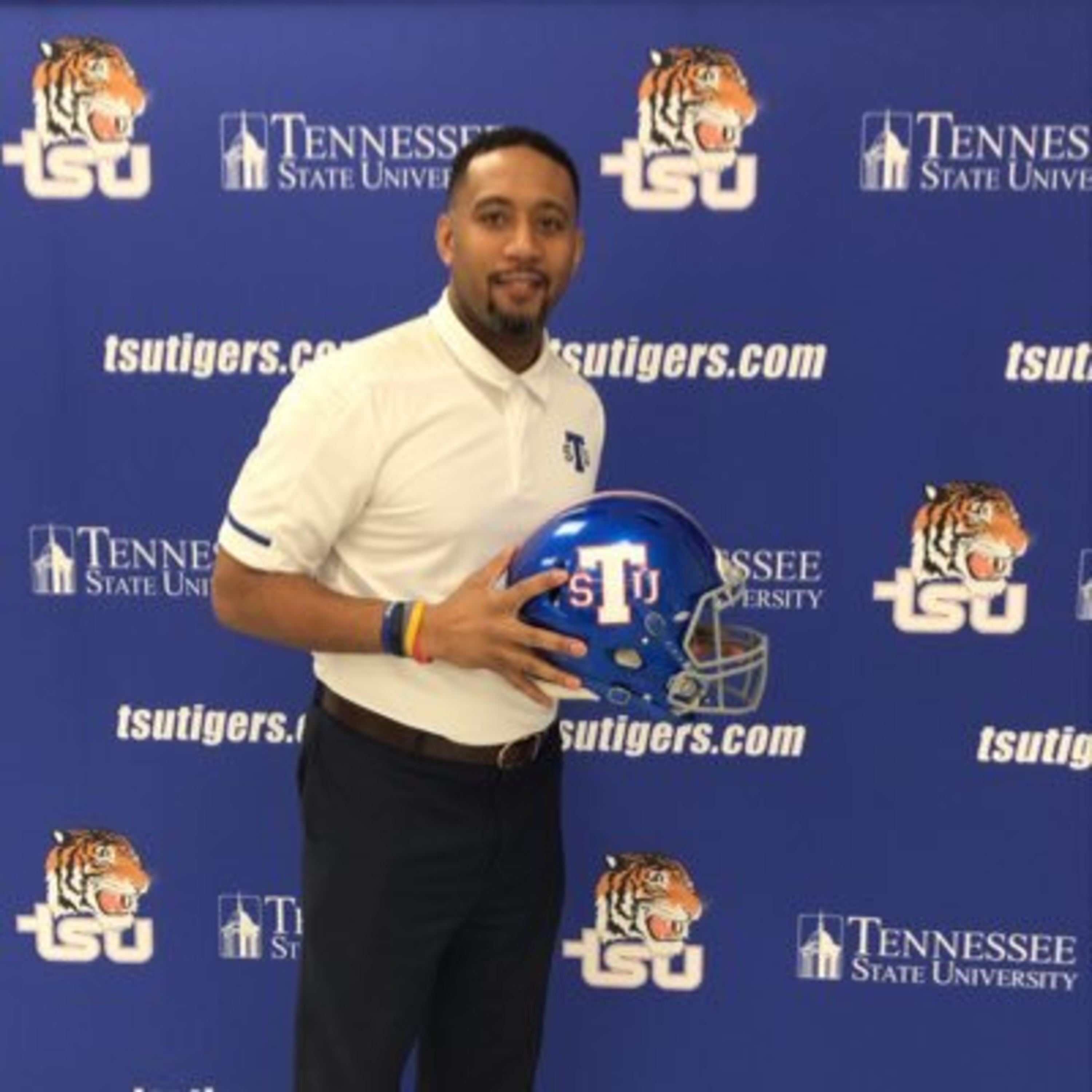 Whats Happening Fantasy World (BPSN)