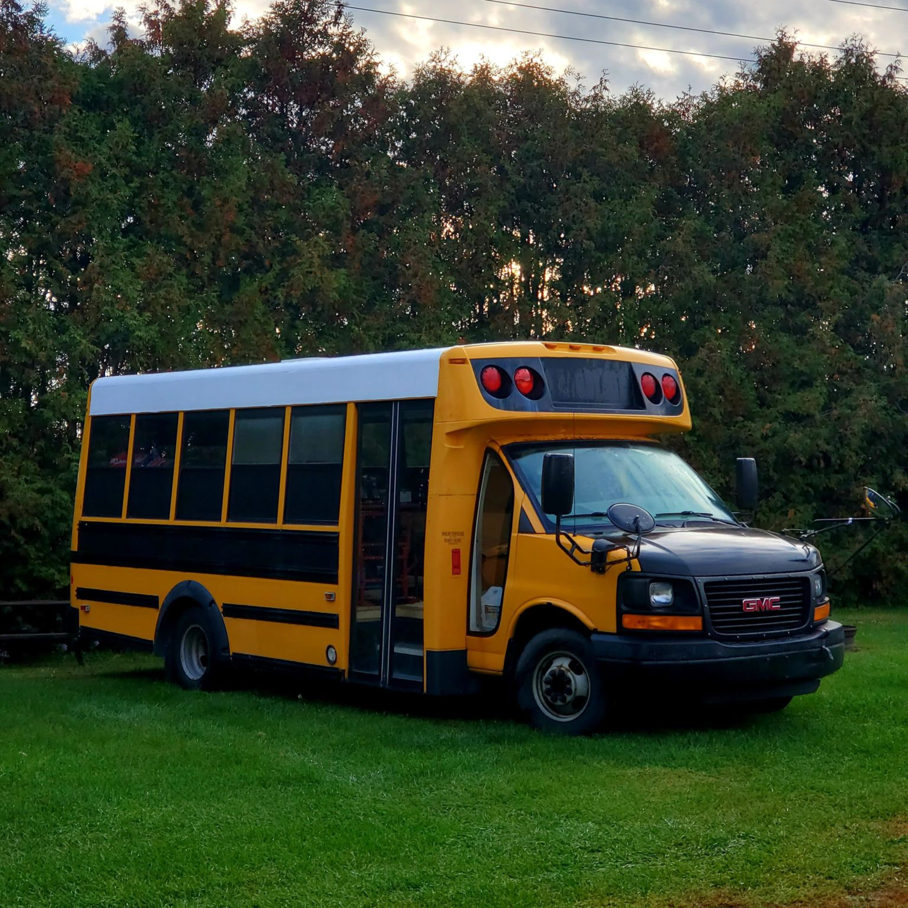 A Canadian Skoolie