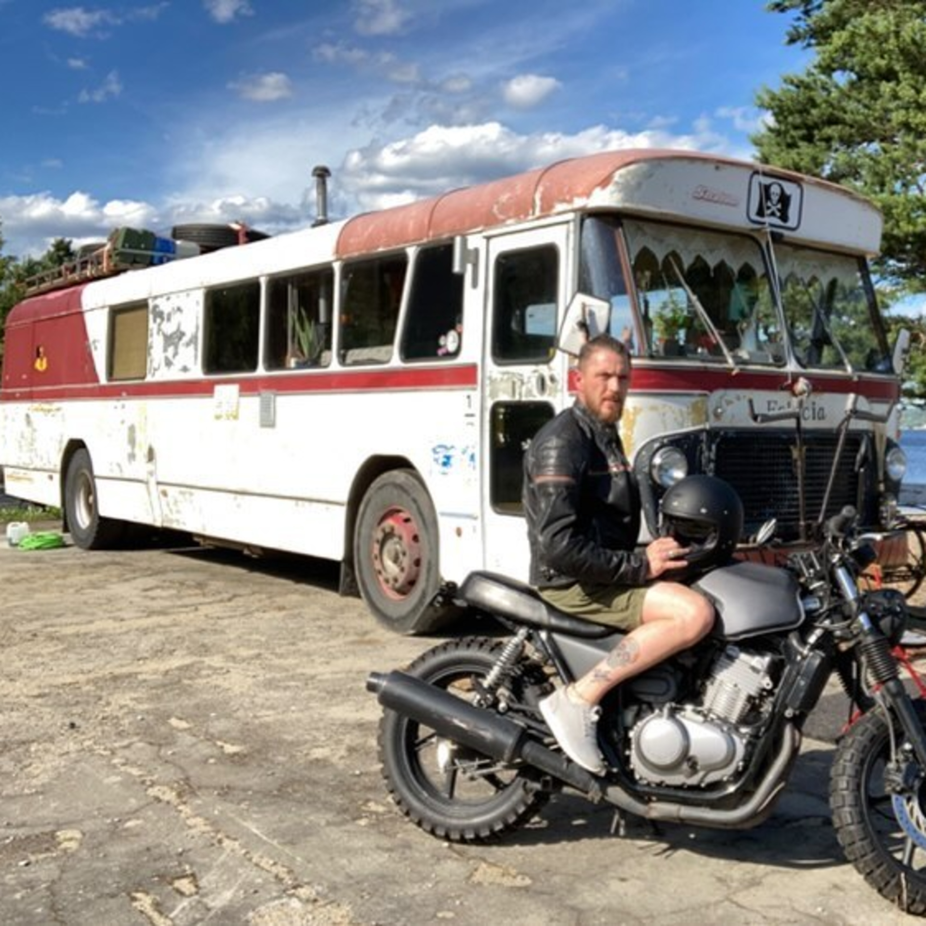 A Canadian Skoolie