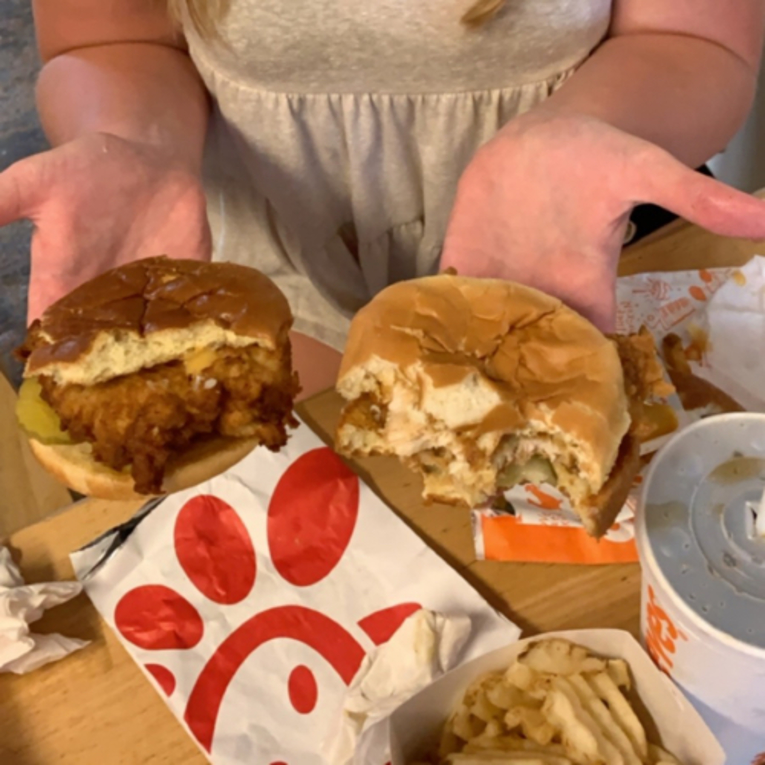 What’s 4 Lunch? Curbside pickup & Drive Thru’s with Jess Dow & Elonia