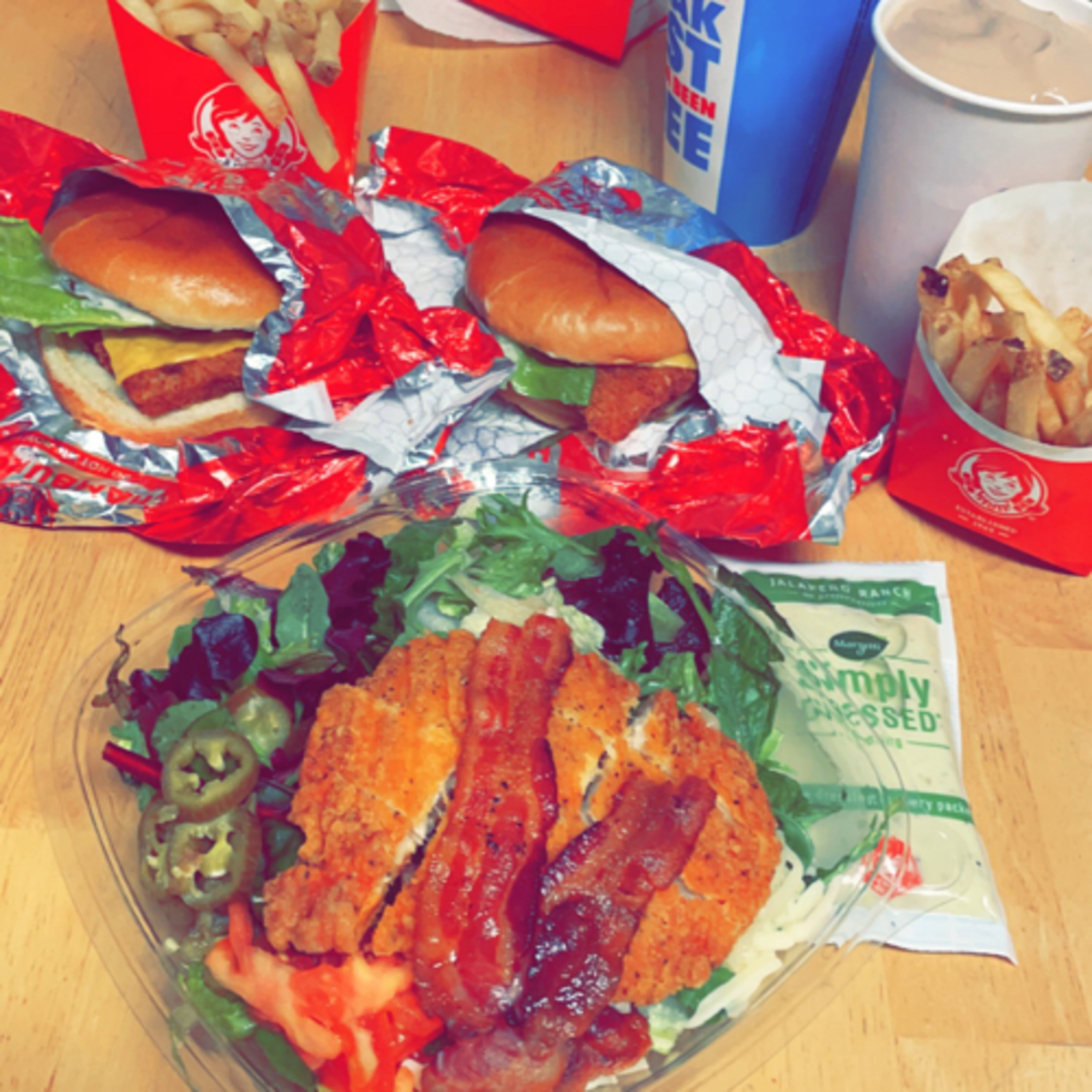 What’s 4 Lunch? Curbside pickup & Drive Thru’s with Jess Dow & Elonia