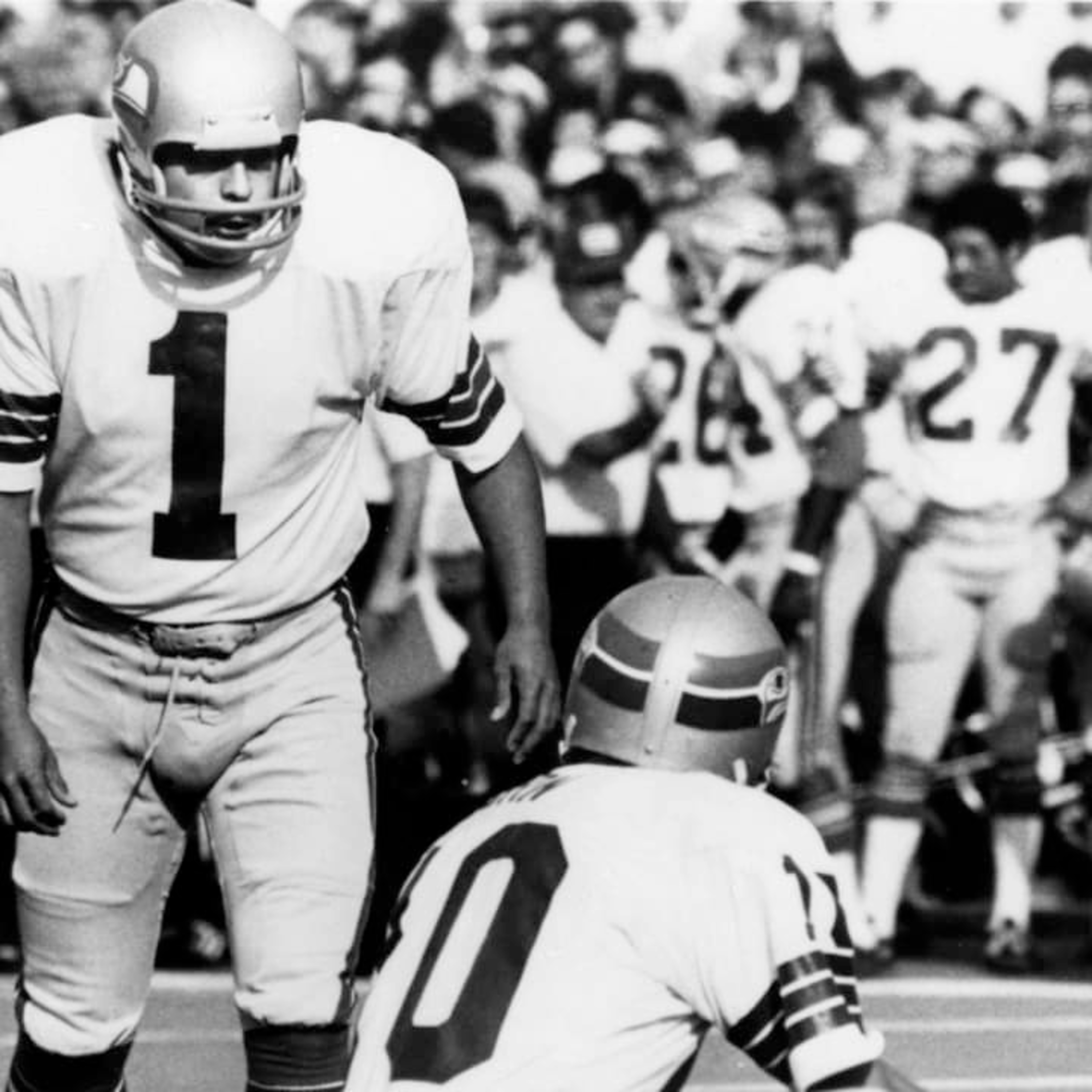 NFL Legends Show: Guest Efren Herrera former Cowboys and Seahawks Kicker