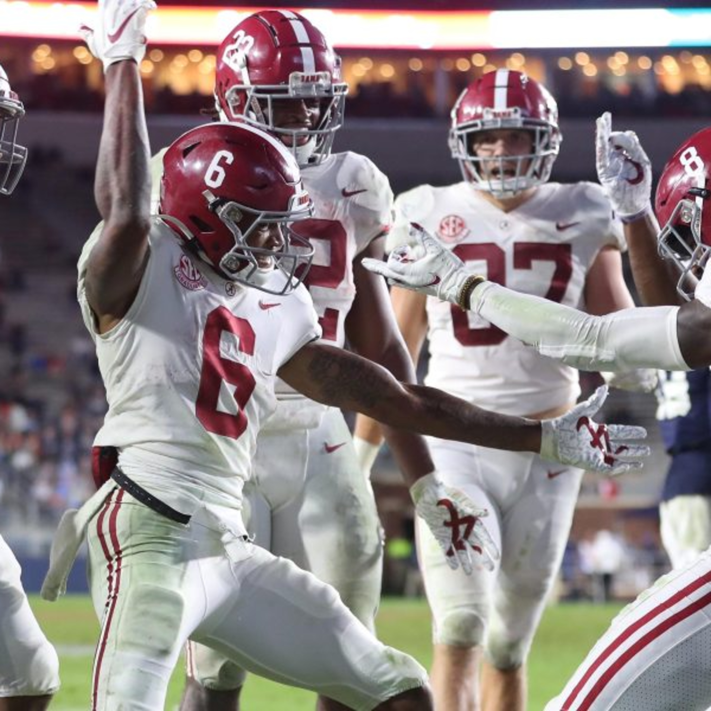 College Ball Show: Bama vs Irish, Clemson vs Ohio State Preview & More!