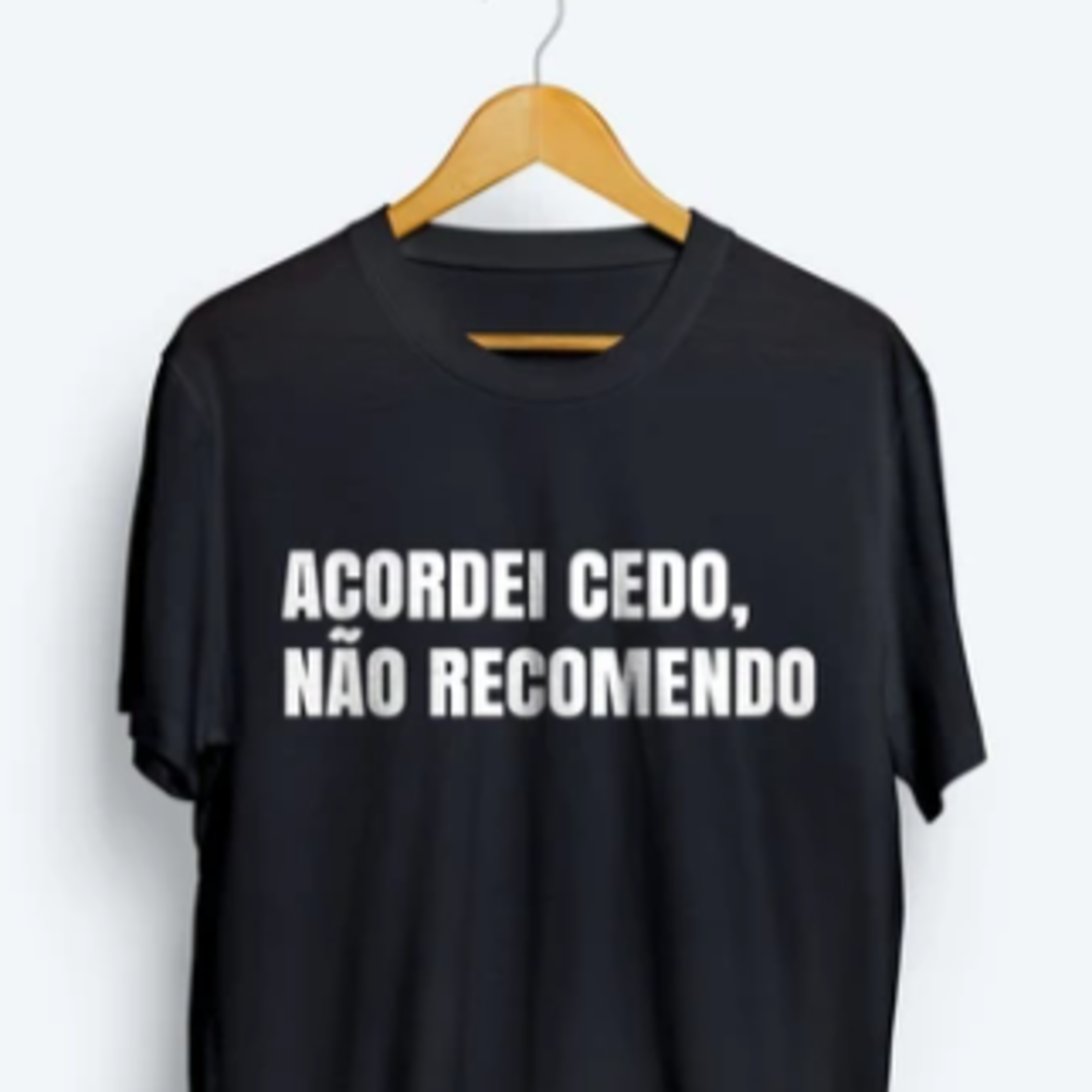 Acordei cedo, não recomendo
