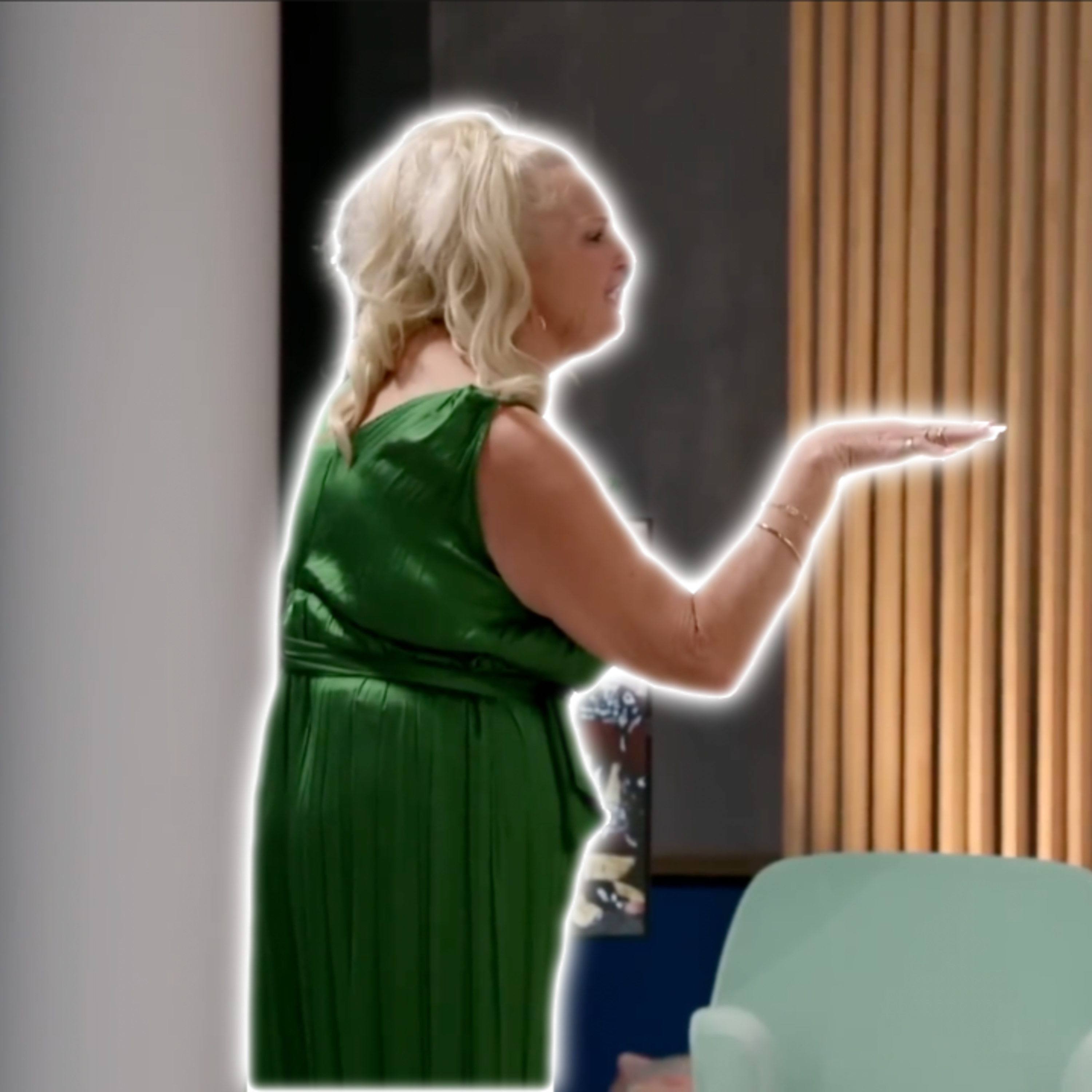 Angela Fights The Entire Cast! 90 Day Fiancé