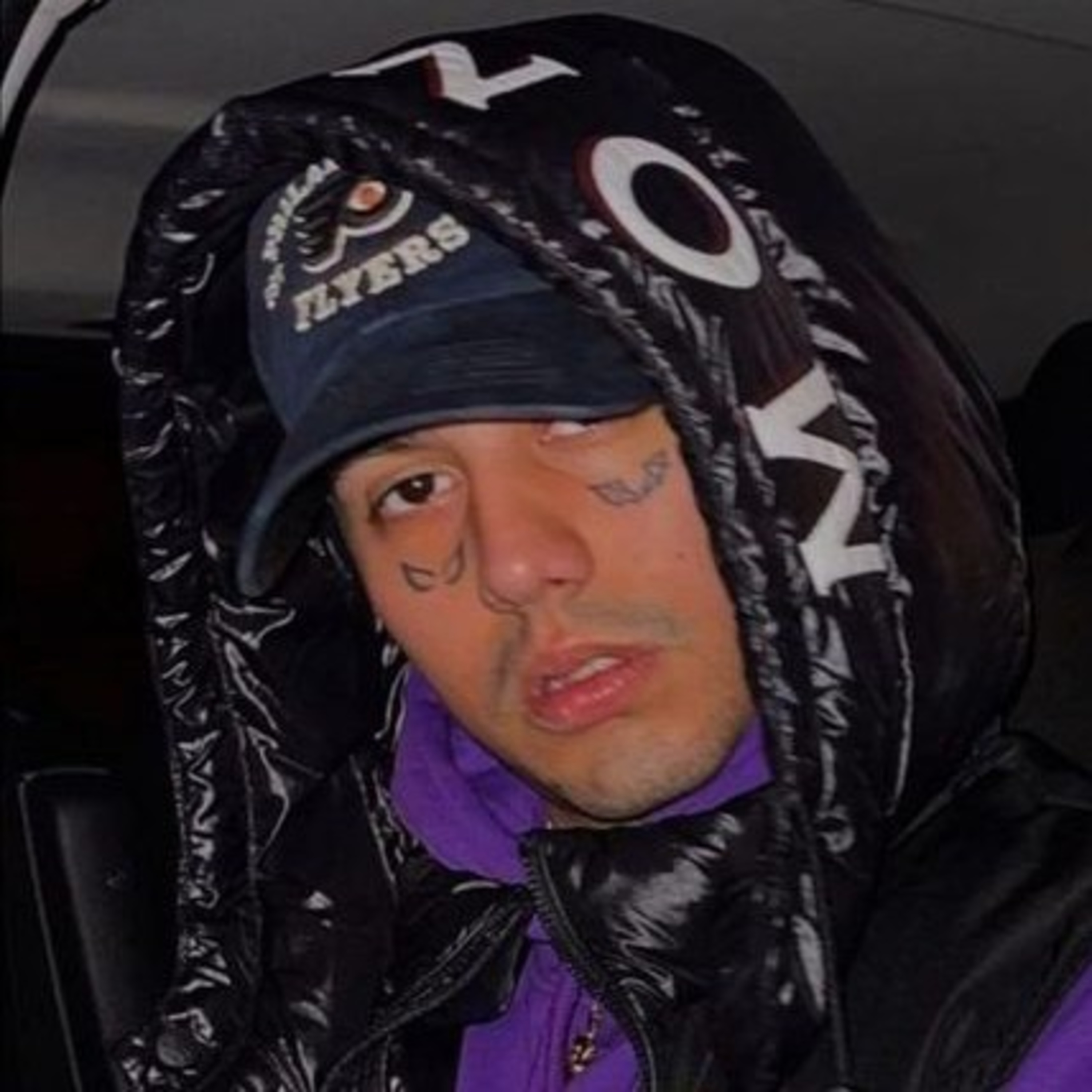 Duki viene con Givenchy episode artwork