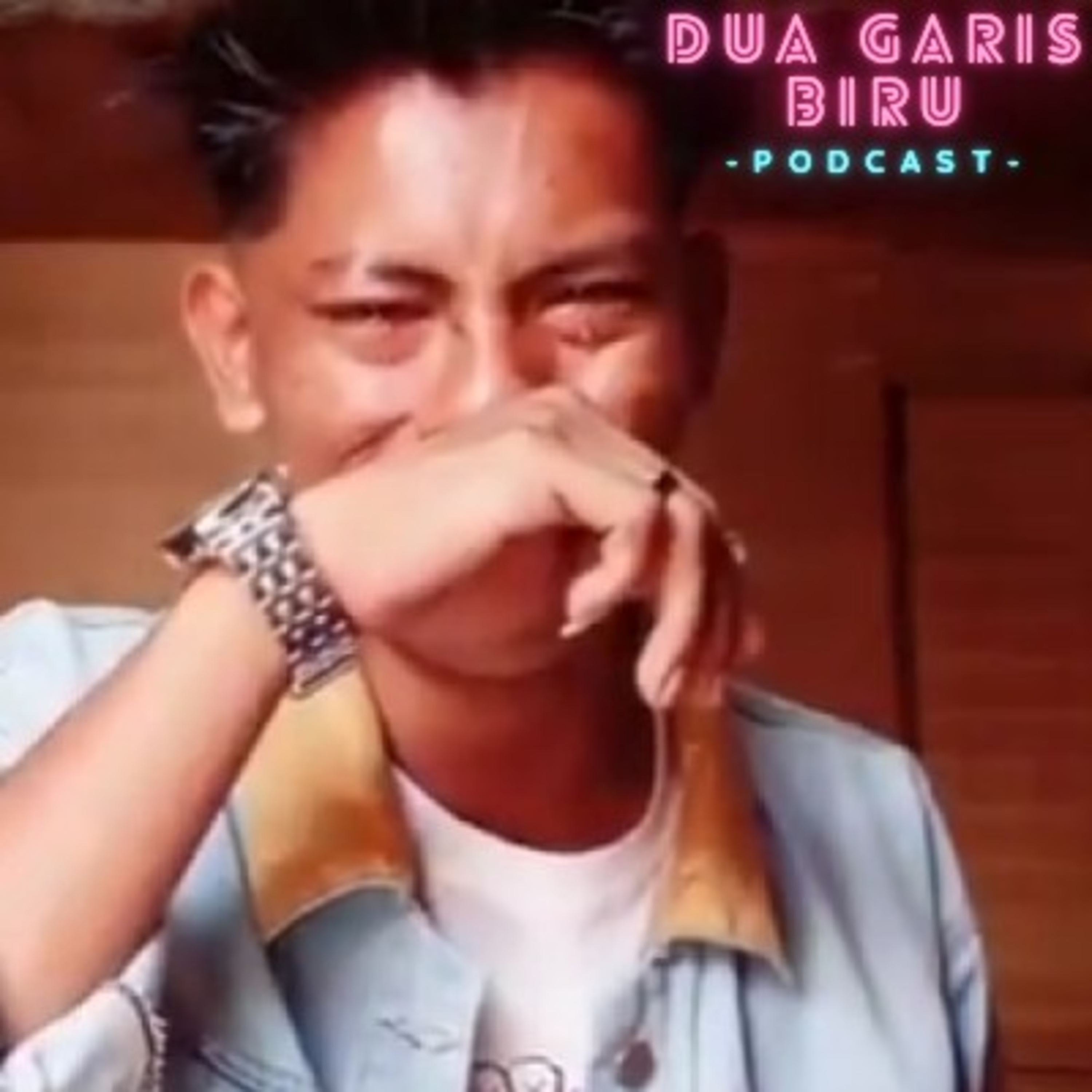 DUA GARIS BIRU