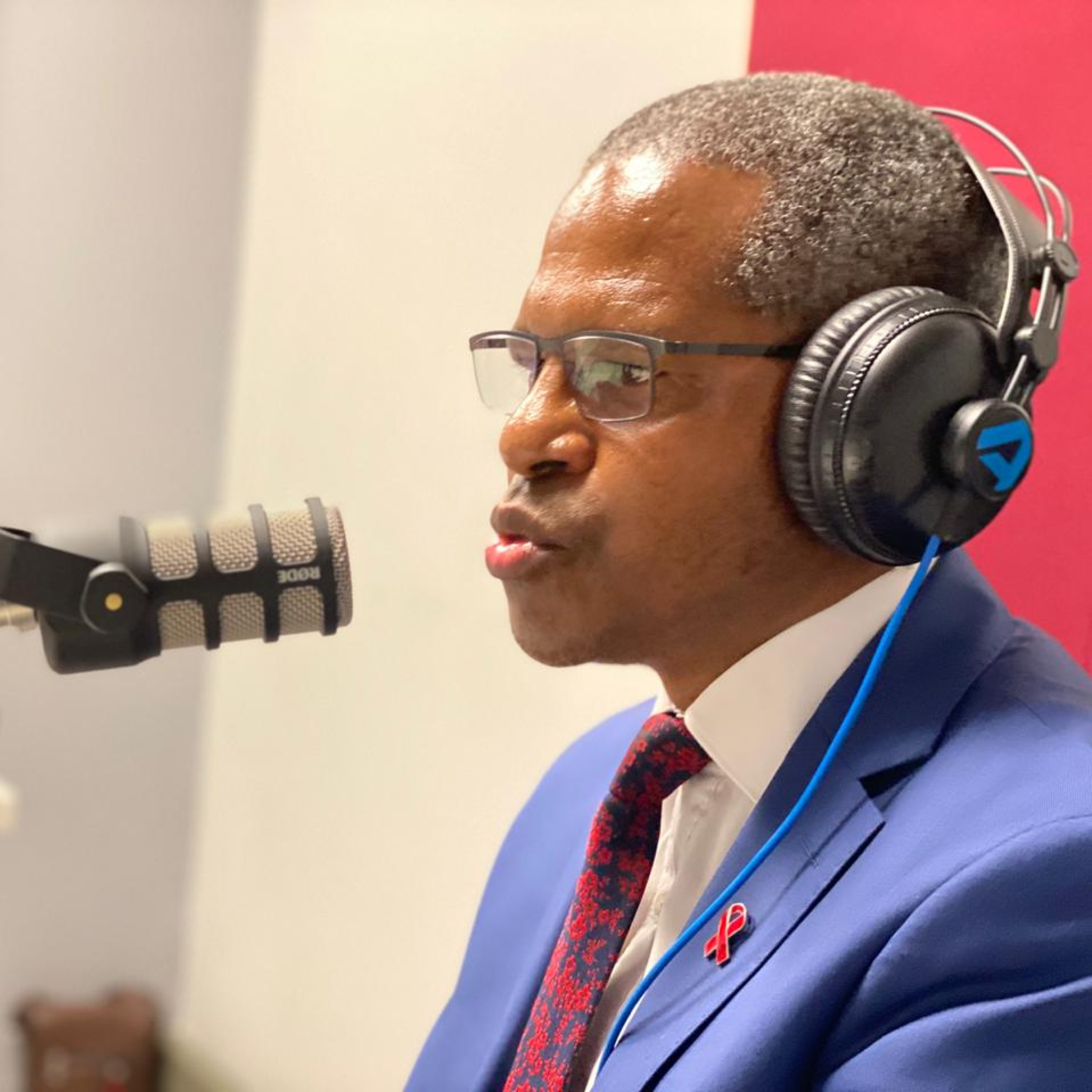 INGQIKITHI Bayede-Iphepha laboHlanga