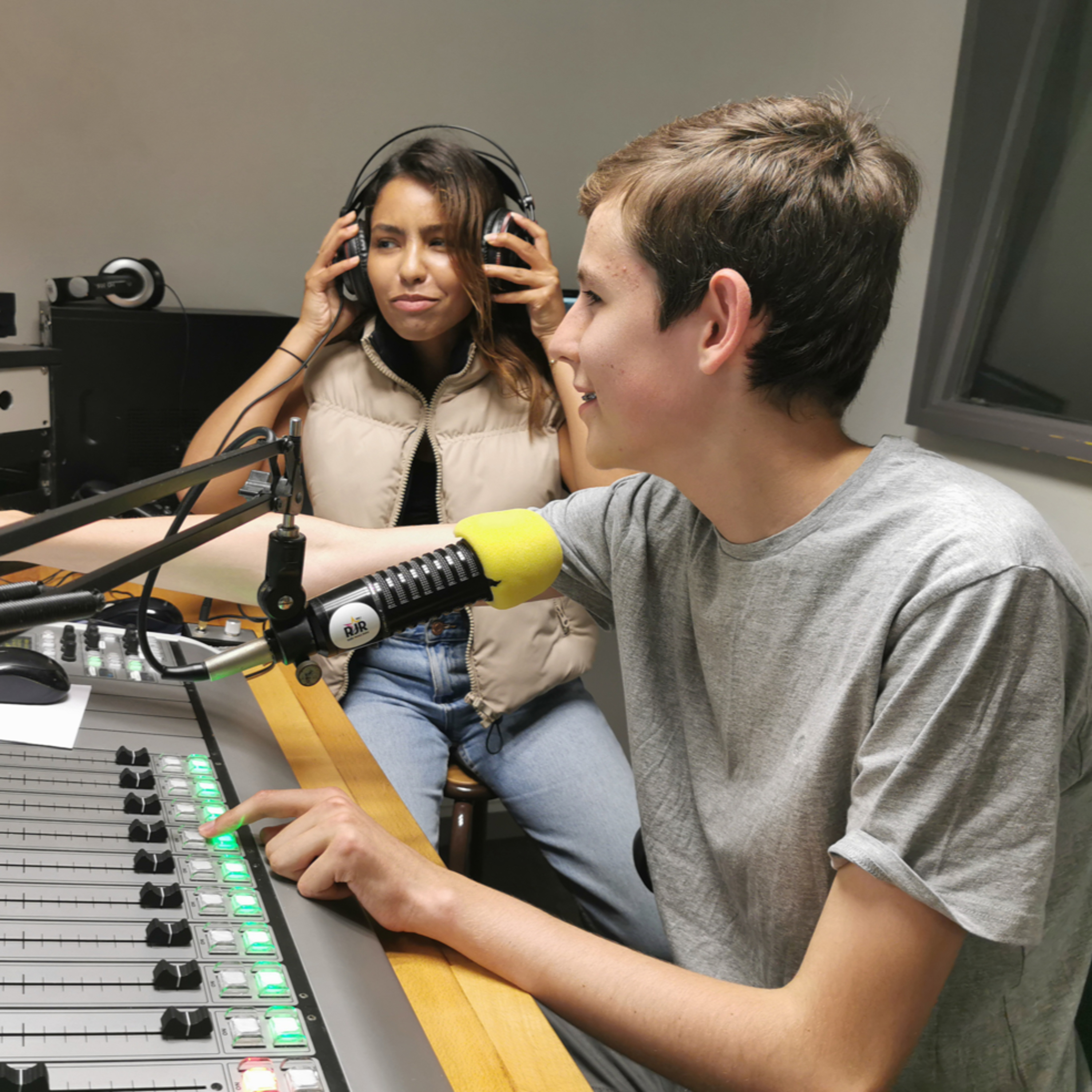 La voix des jeunes episode artwork