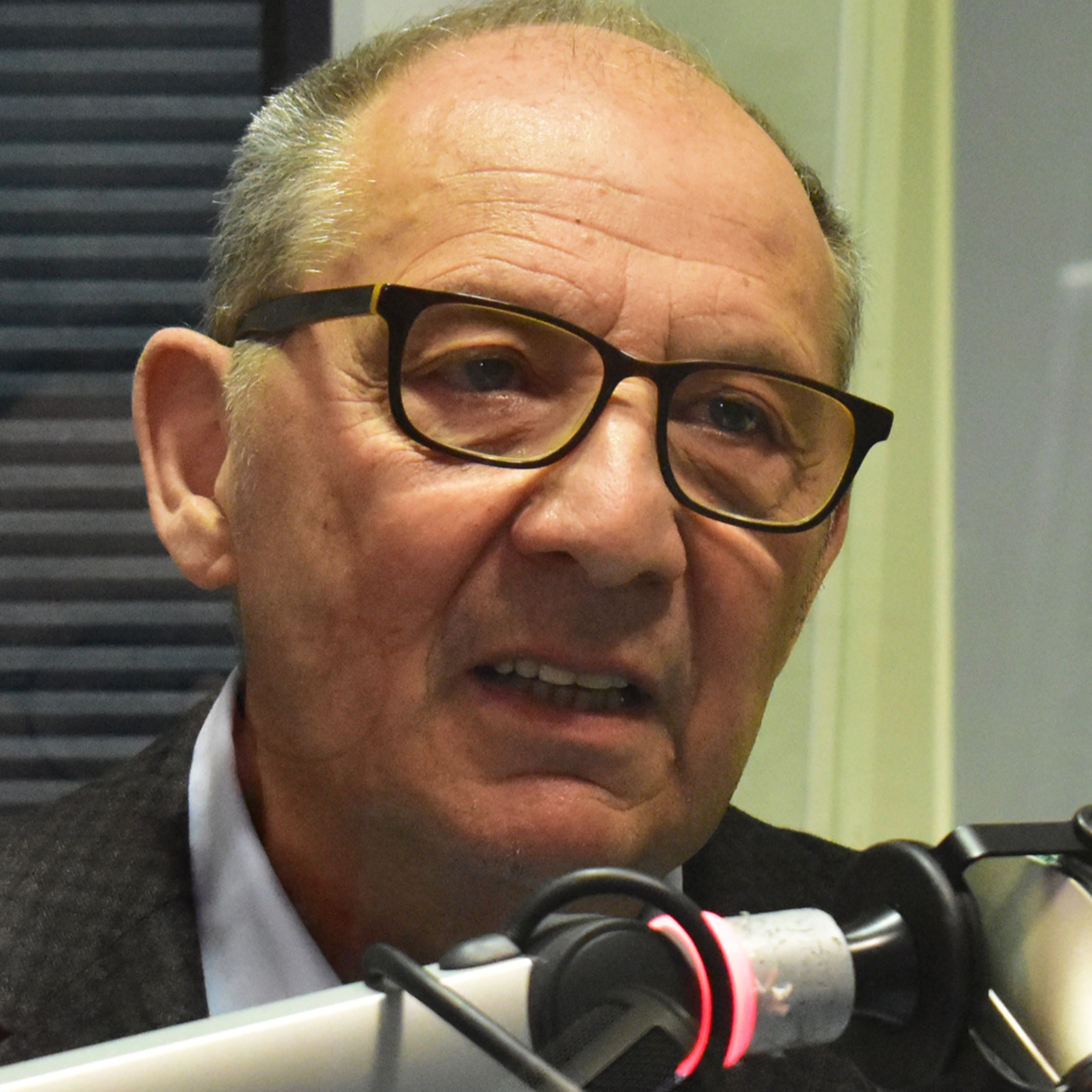 Beni Thurnheer: «Nur wer viel denkt, kann auch viel darüber reden» episode artwork