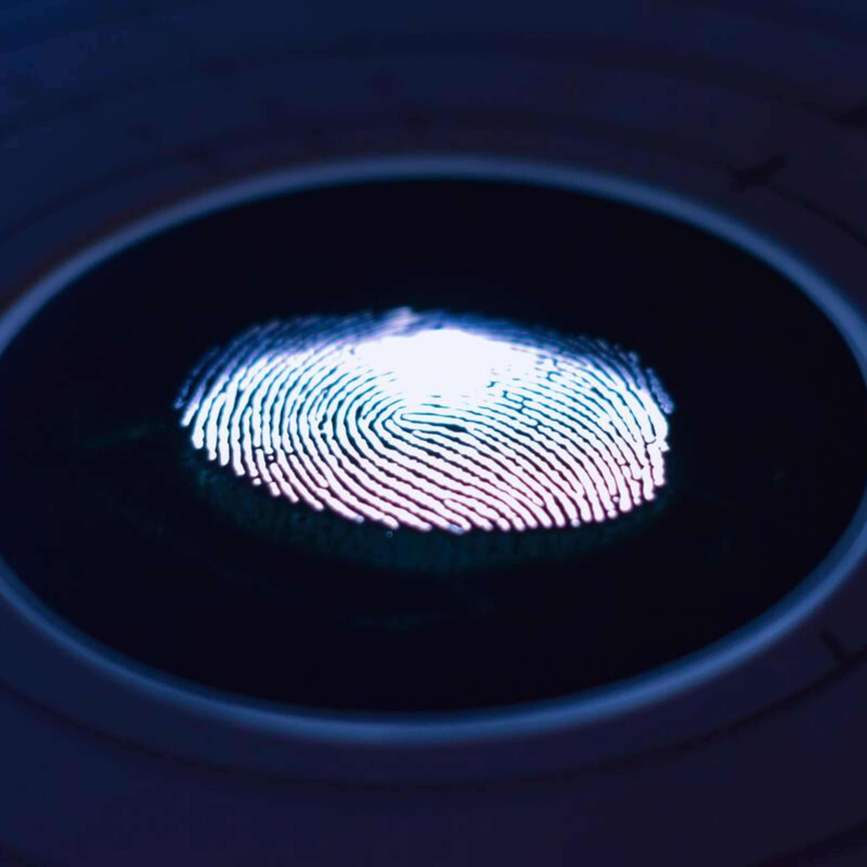 ATA 401 Como reducir tu huella en Internet y mejorar tu seguridad episode artwork