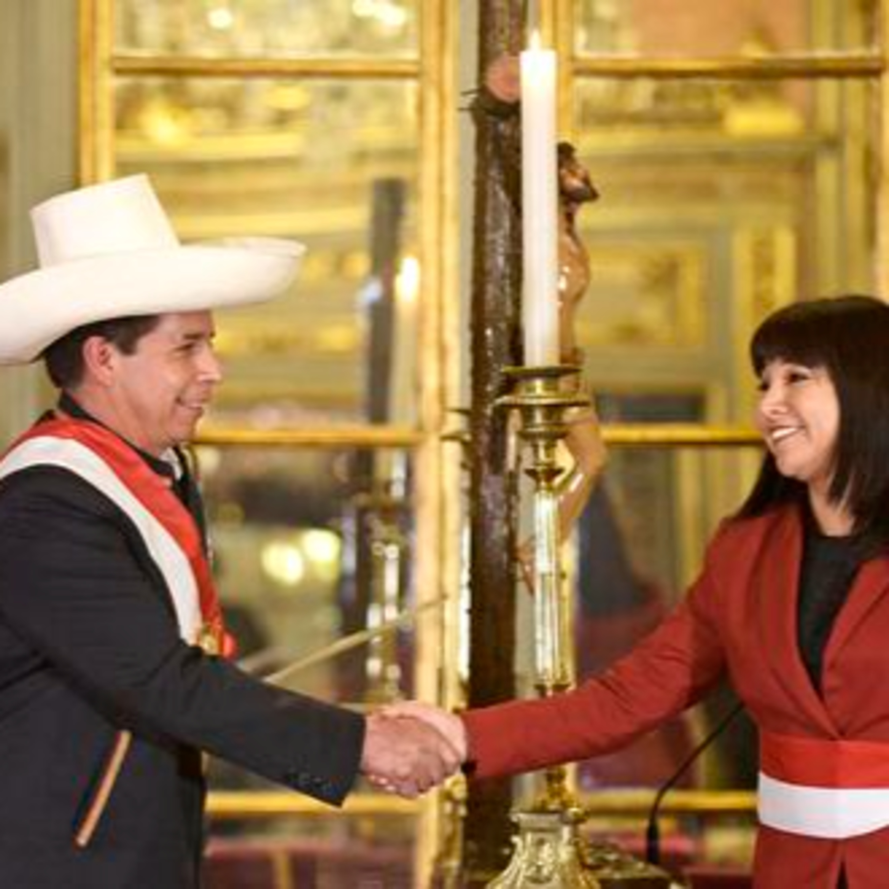 Ep. 88 Perú: Menores tensiones políticas fortalecen al Sol episode artwork