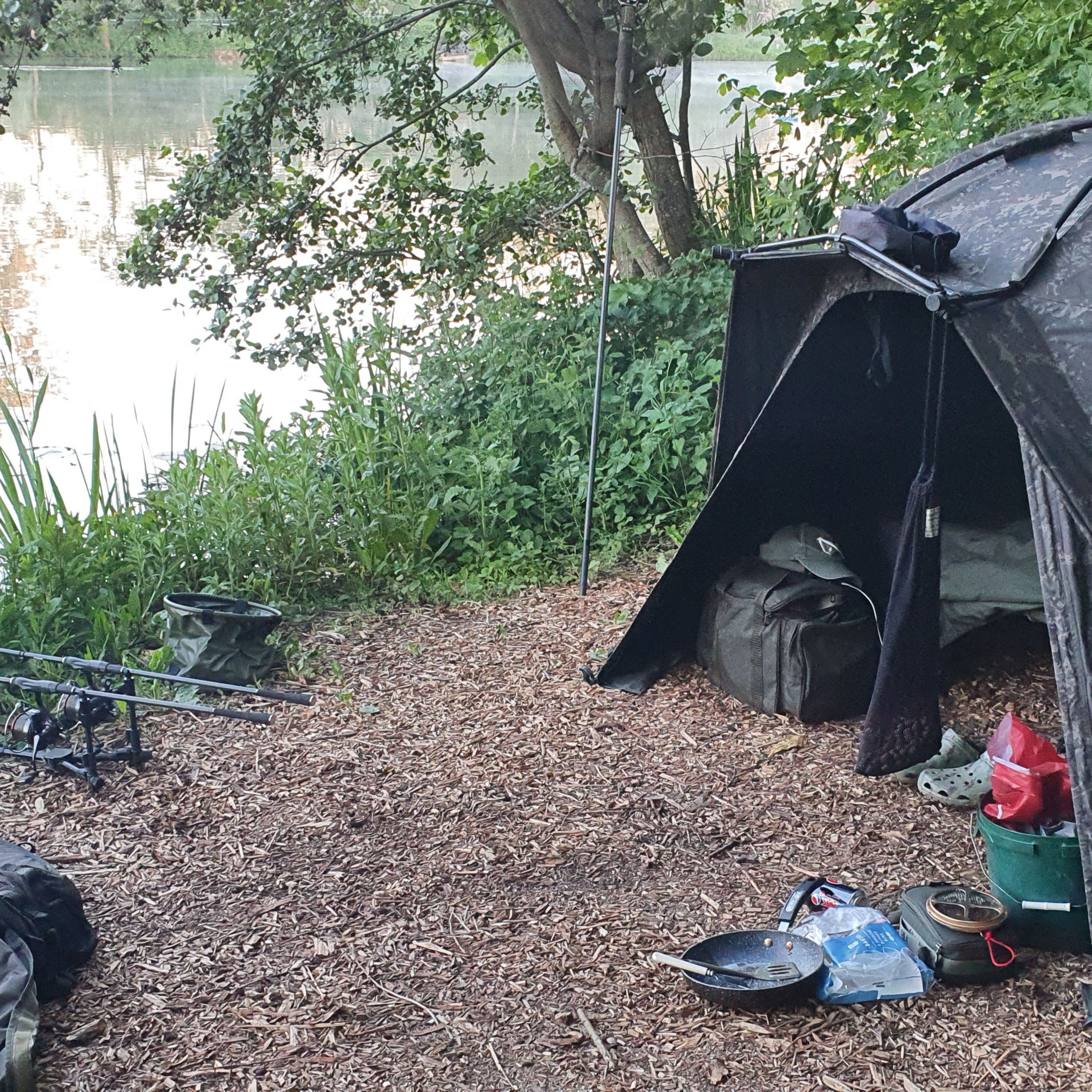 Nandos Lake 004 / Carp Fishing