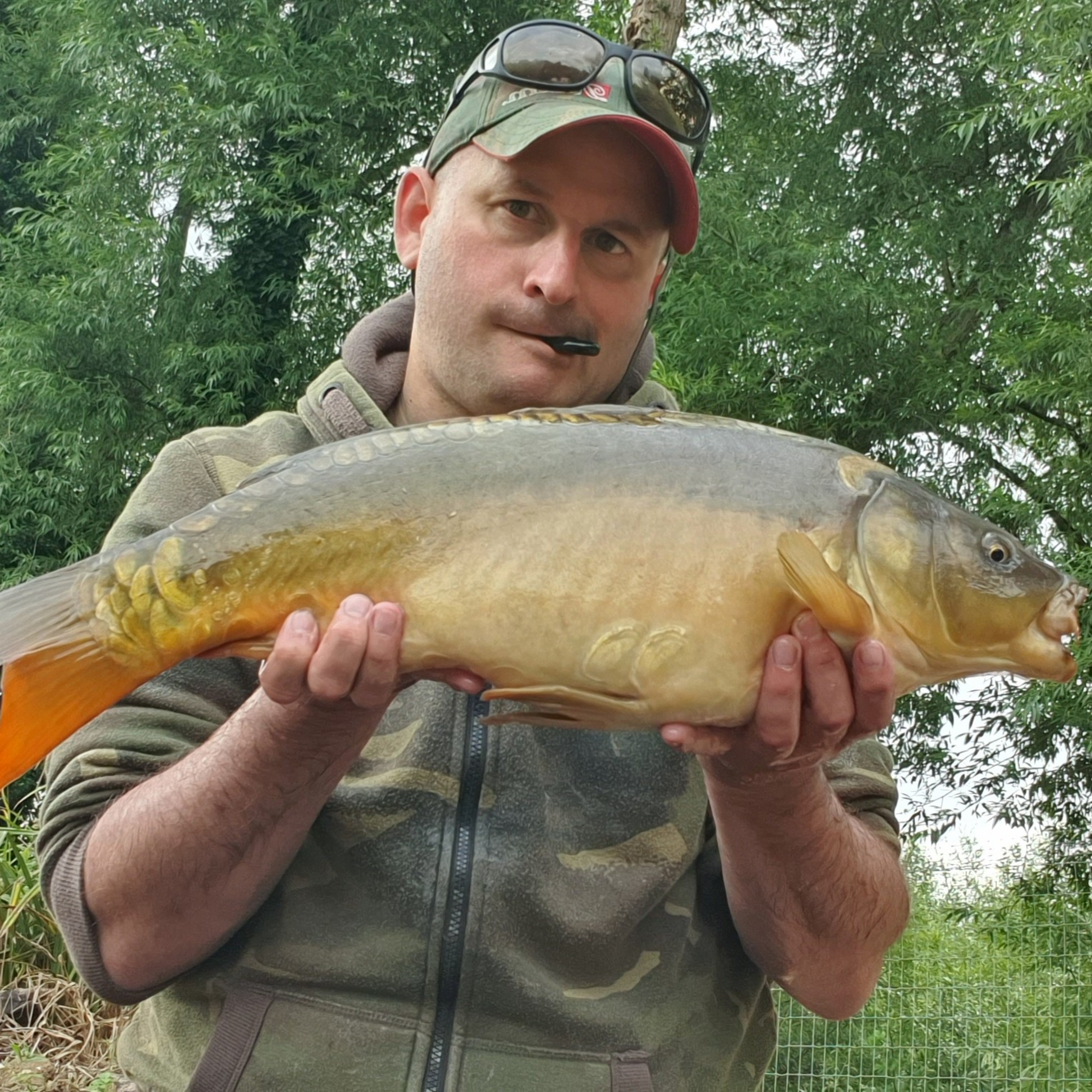 Surface Fishing 004 / Carp Fishing / E102