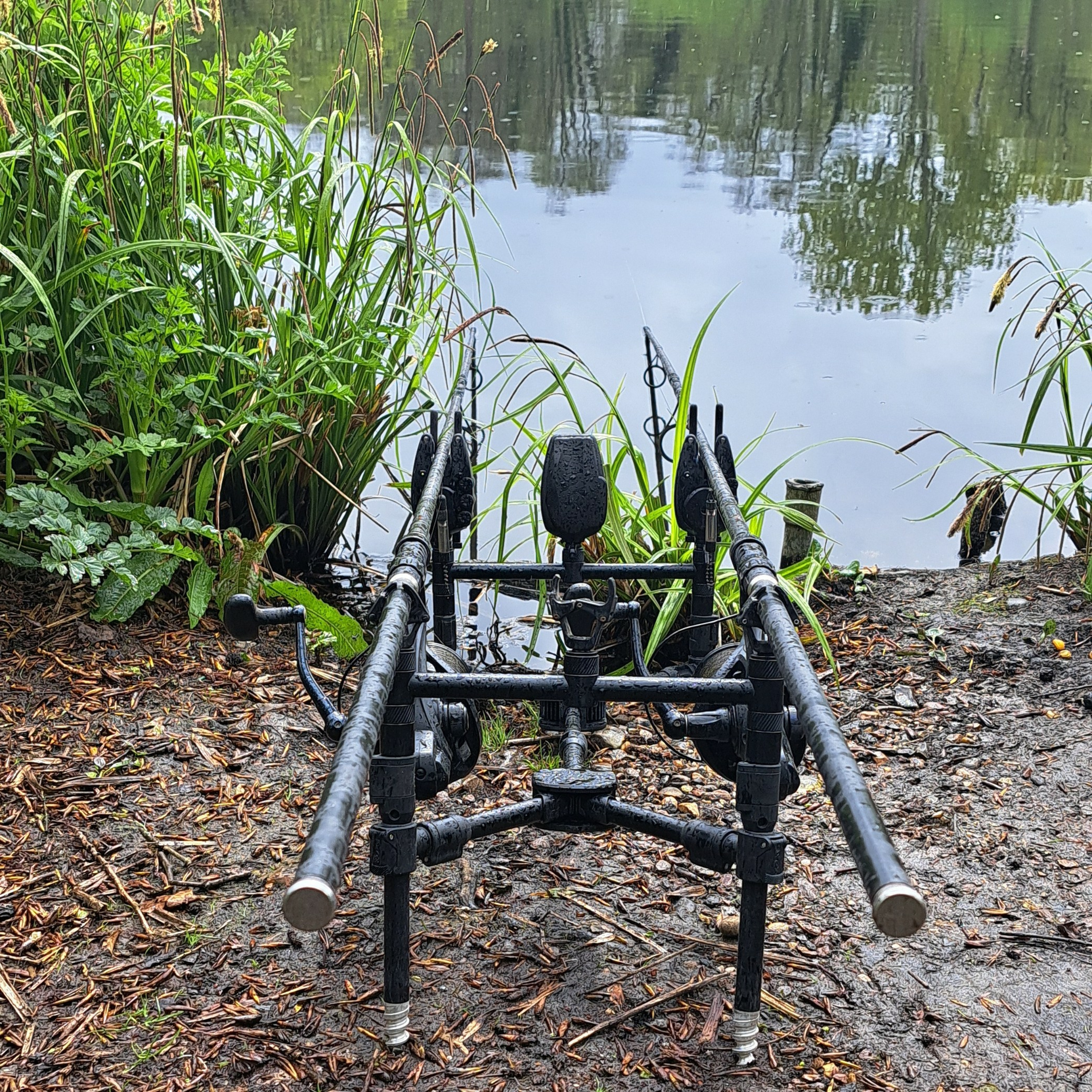 The Moody Lake 001 / Carp Fishing / E190