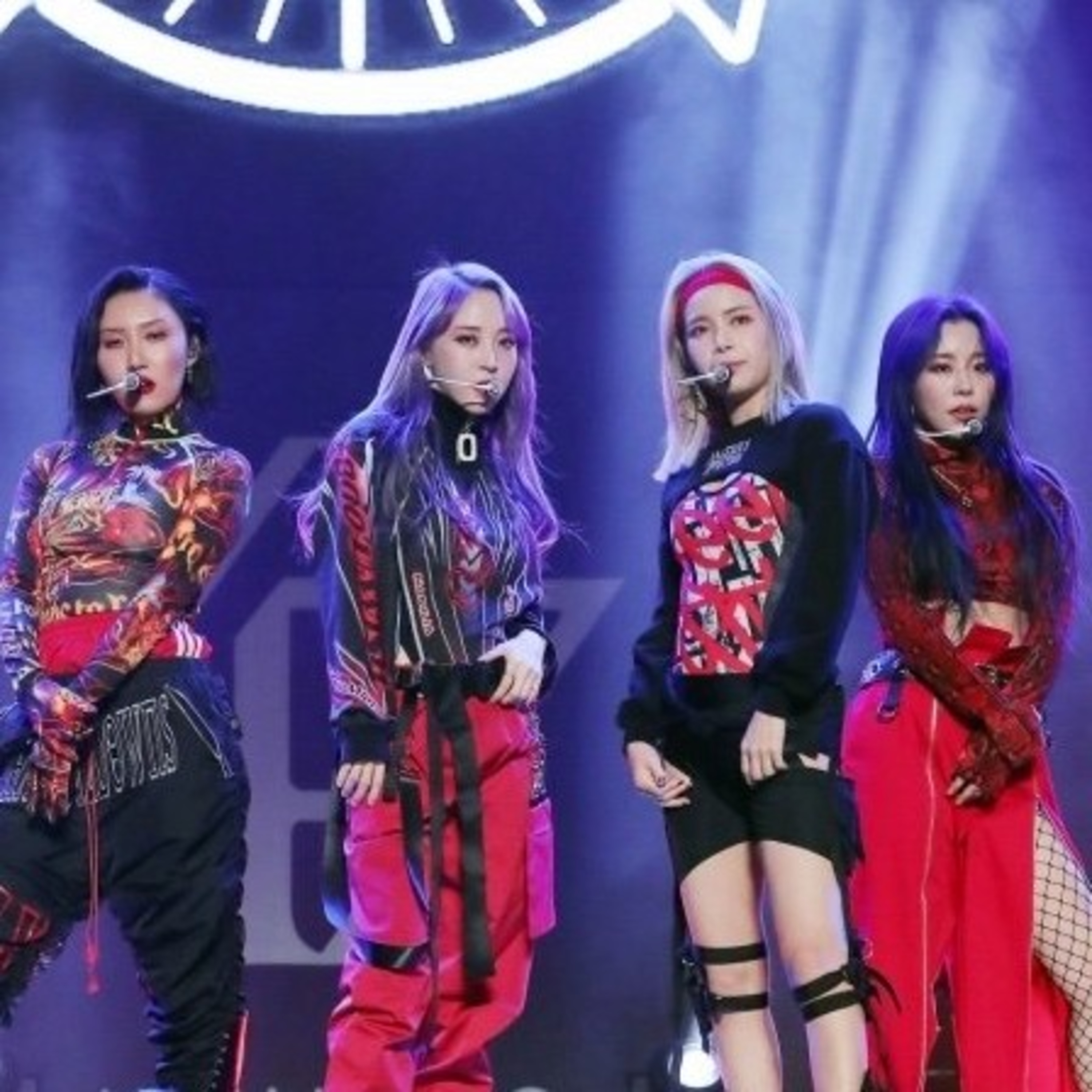 "Stop setting up Mamamoo to be dragged" Challenge