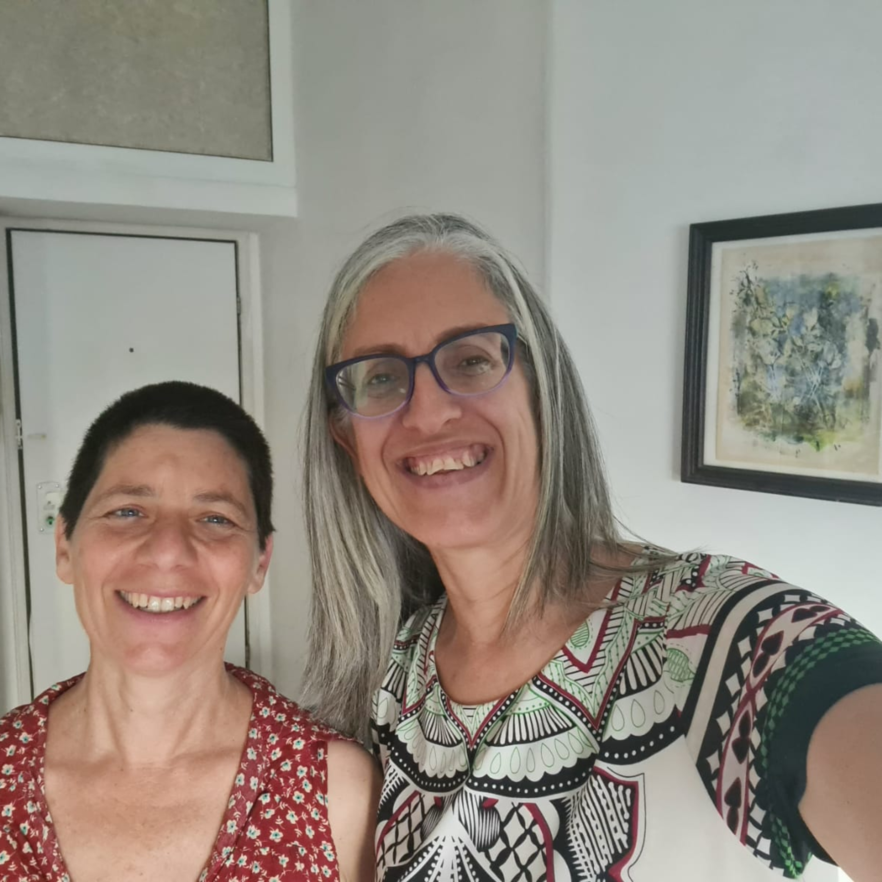 מקשיבה לצבעים - מירב שקד