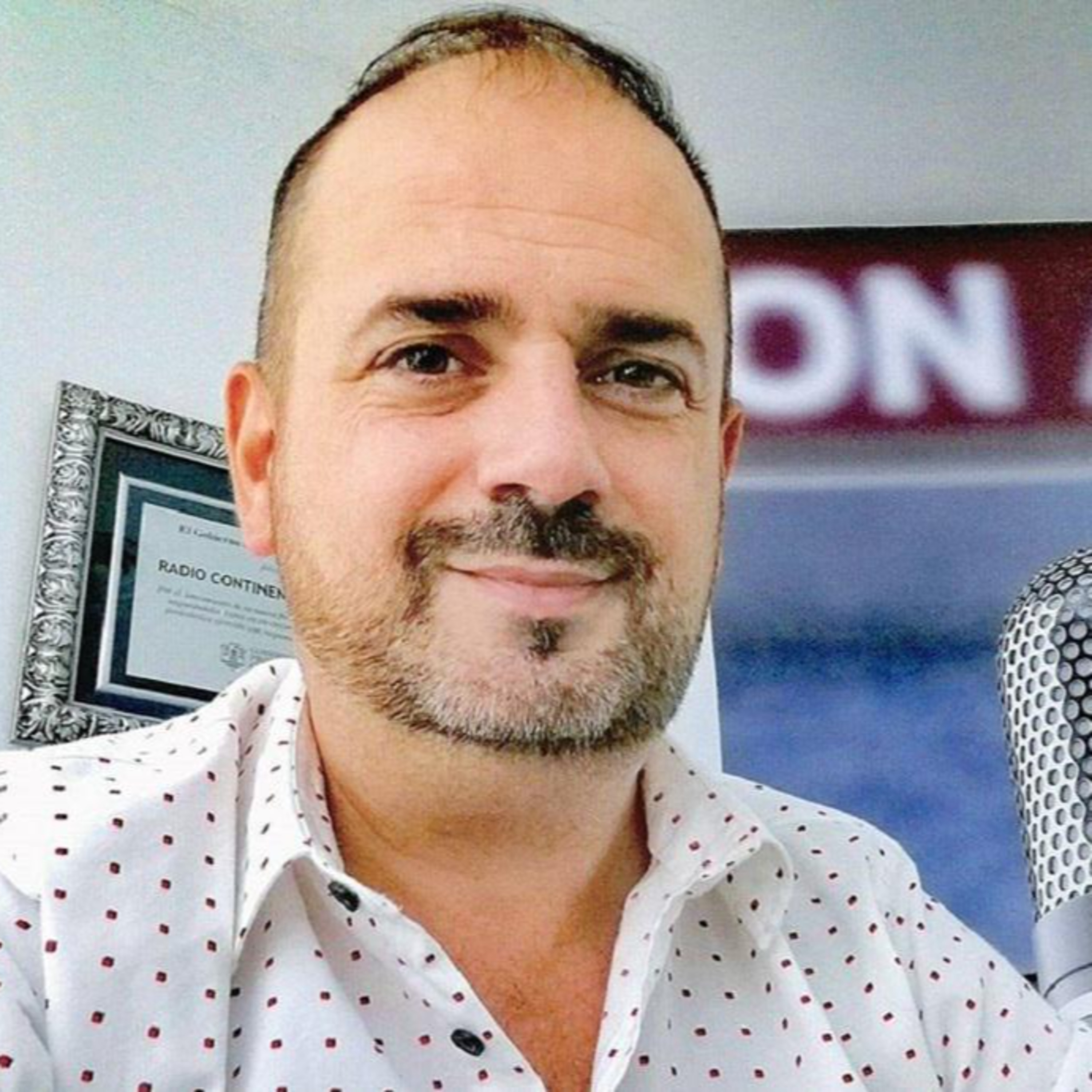 Portada de Al Toque Radio
