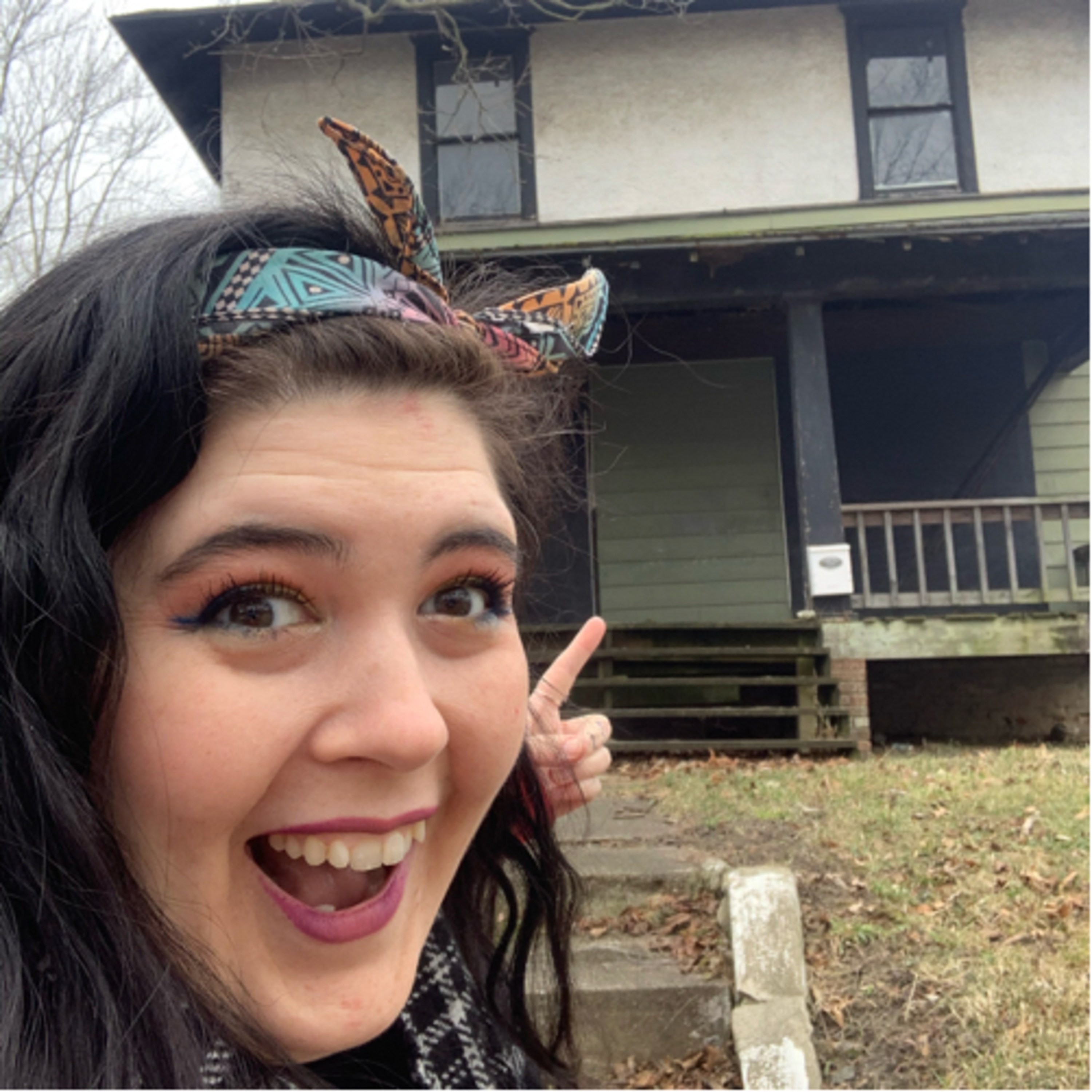 Visiting Dick Van Dyke‘s childhood house 1–17 –2020 episode artwork