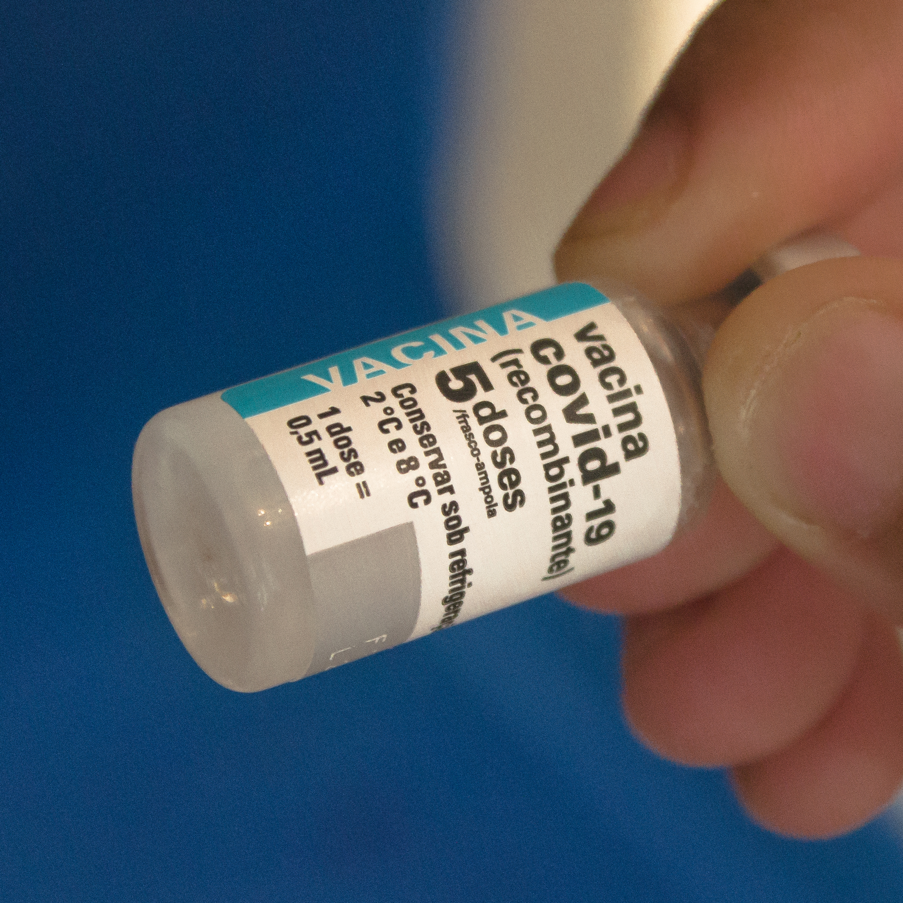 Coronavac: haverá necessidade de uma terceira dose para aumentar a proteção dos idosos?