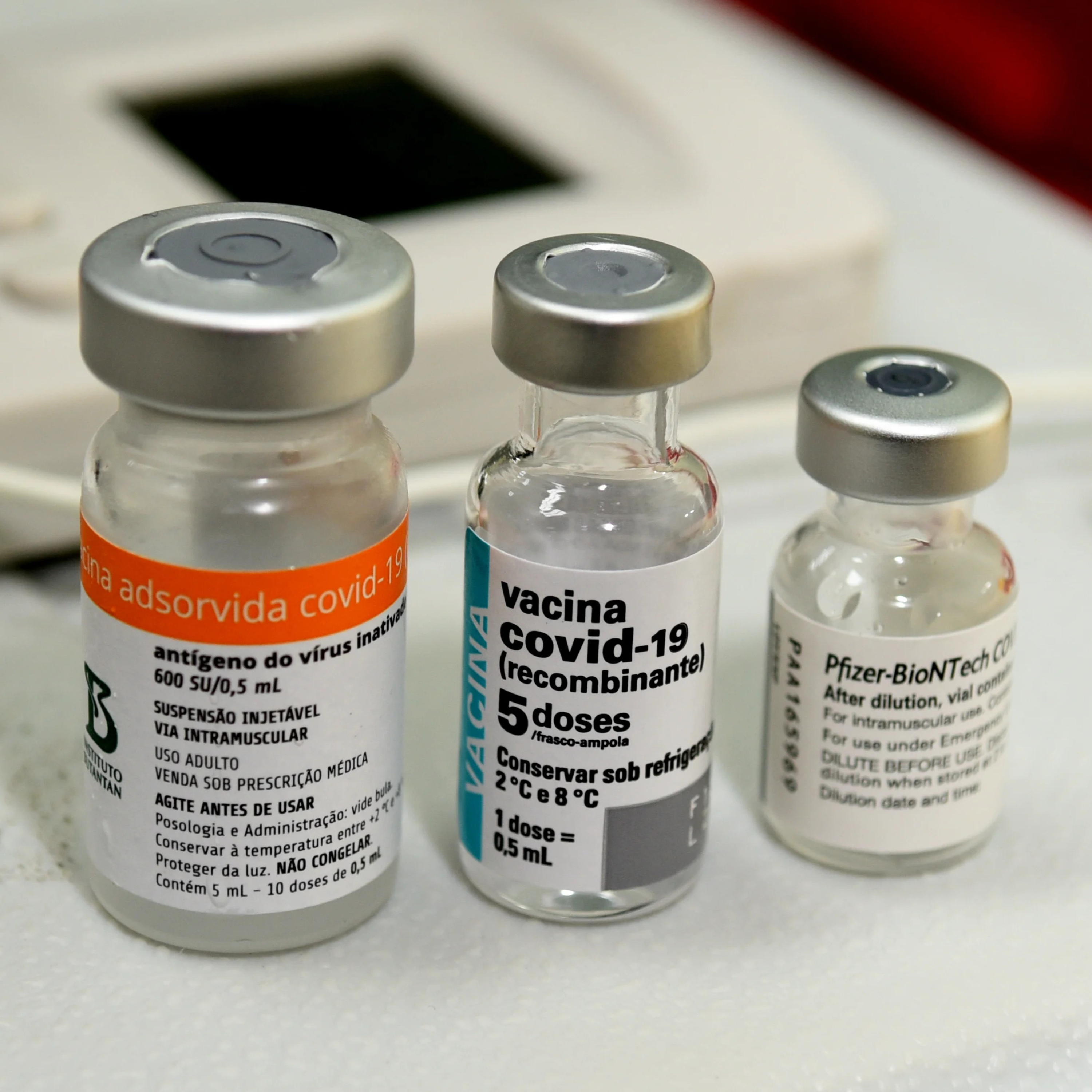 Covid-19: o que se sabe até agora sobre a combinação de vacinas