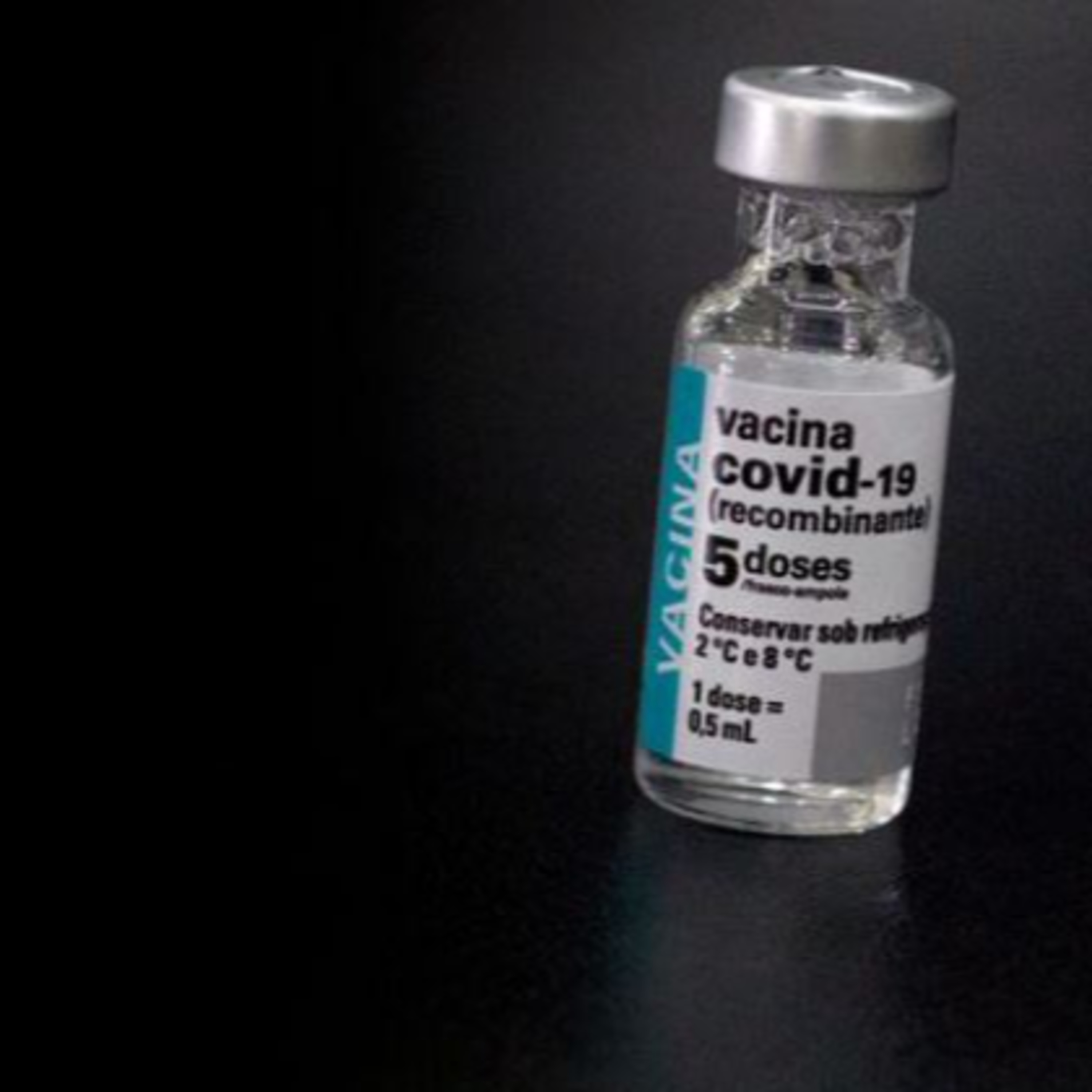 Estados veem risco de desabastecimento da vacina AstraZeneca; entenda