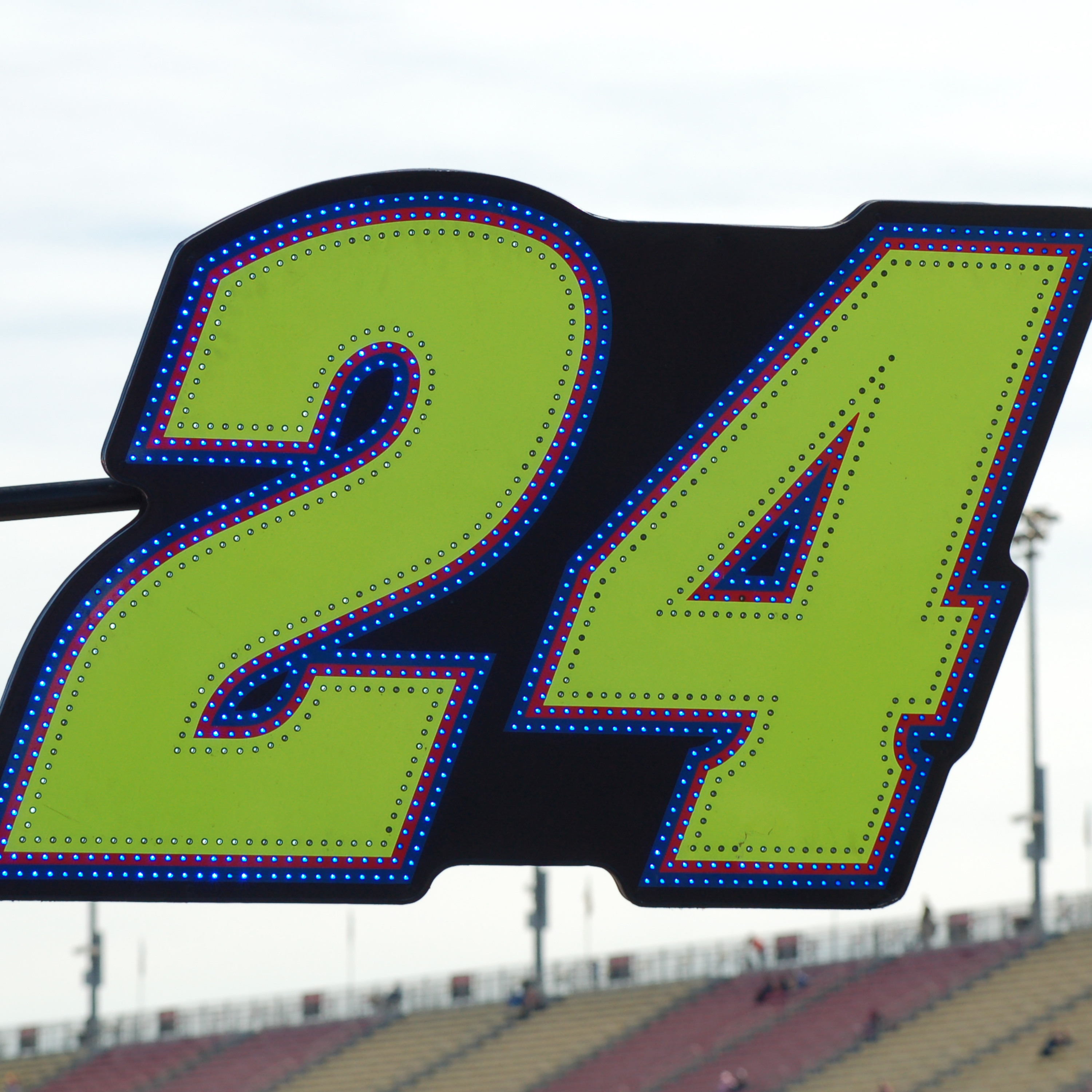 RacingWire Minute 3-22-22 episode artwork